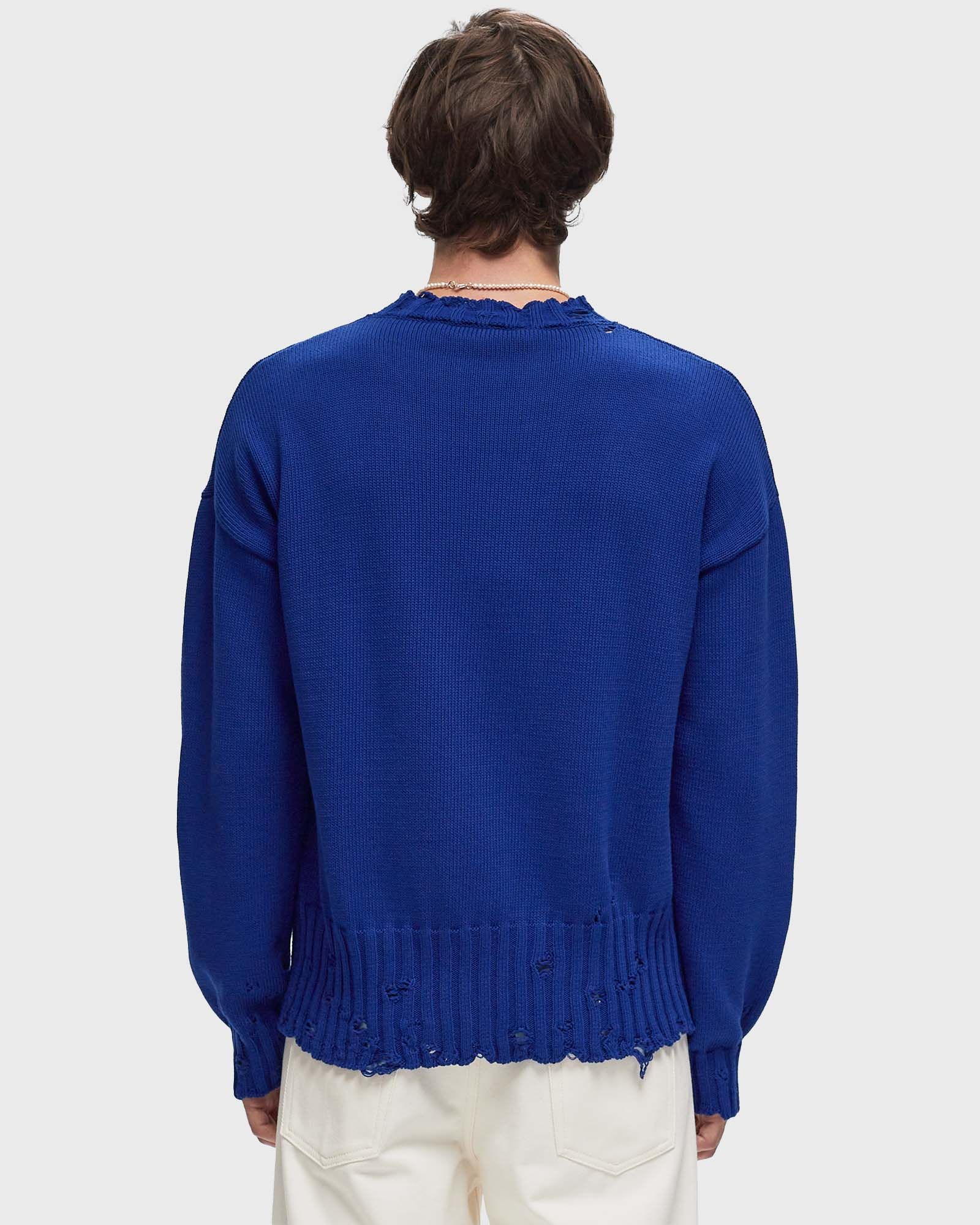 ROUNDNECK SWEATER