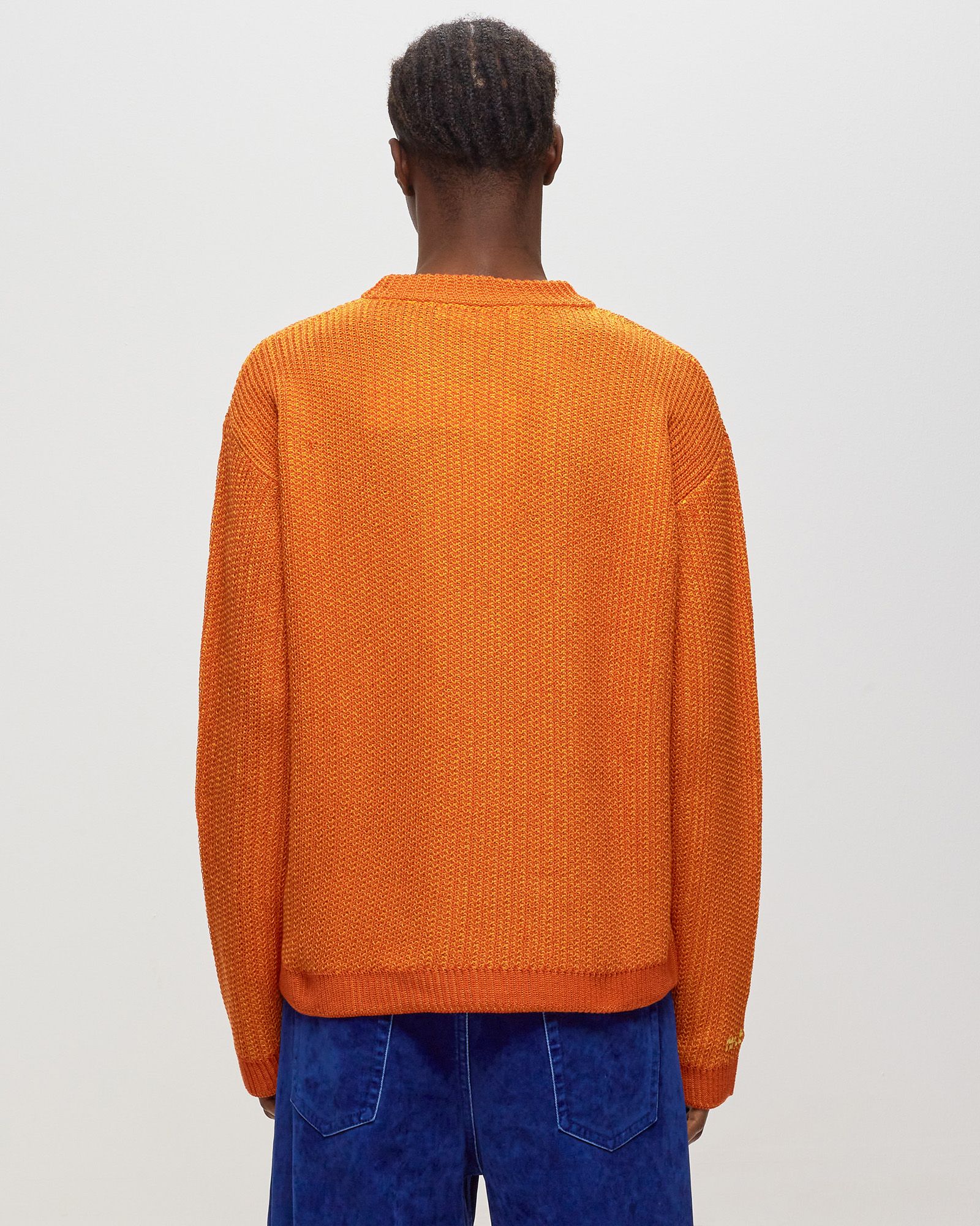 ROUNDNECK SWEATER