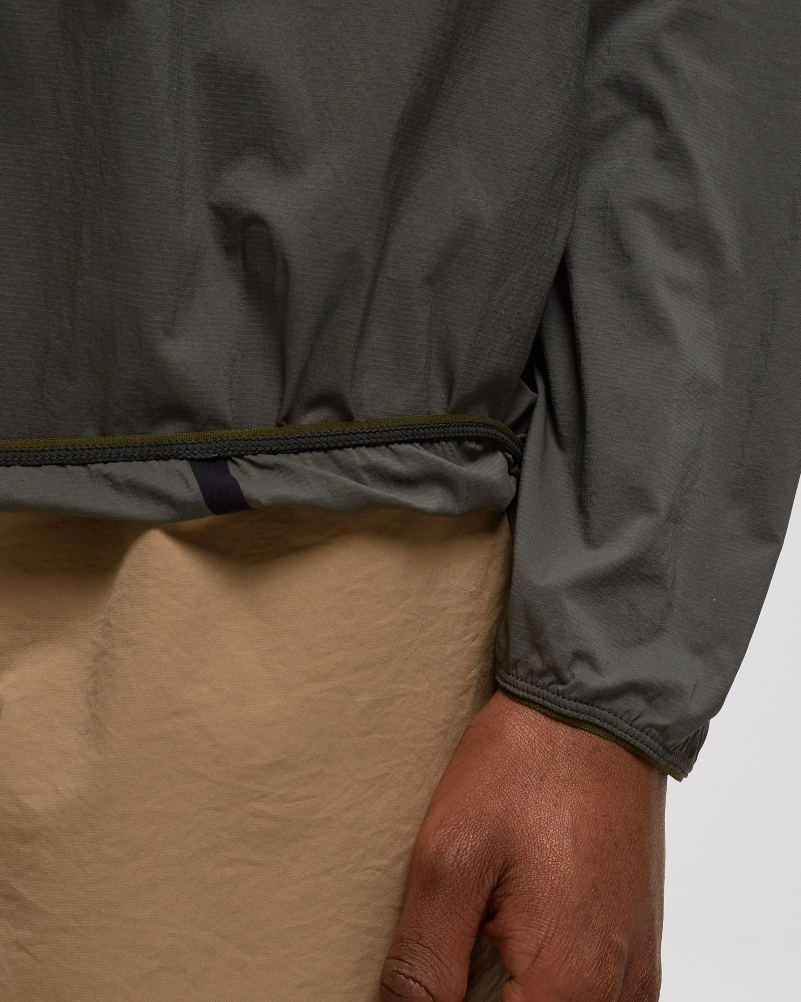 Short Zip Floating Wind Shell Jacket