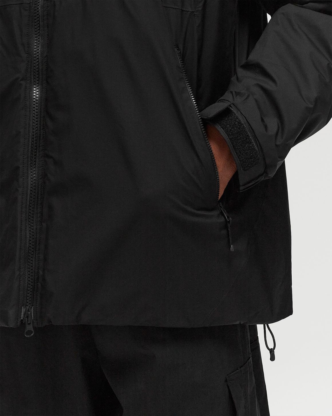 Goldwin WINDSTOPPER BY GORE-TEX LABS Puffy Jacket Black Goldwin WINDSTOPPER BY GORE-TEX LABS Puffy Jacket Black