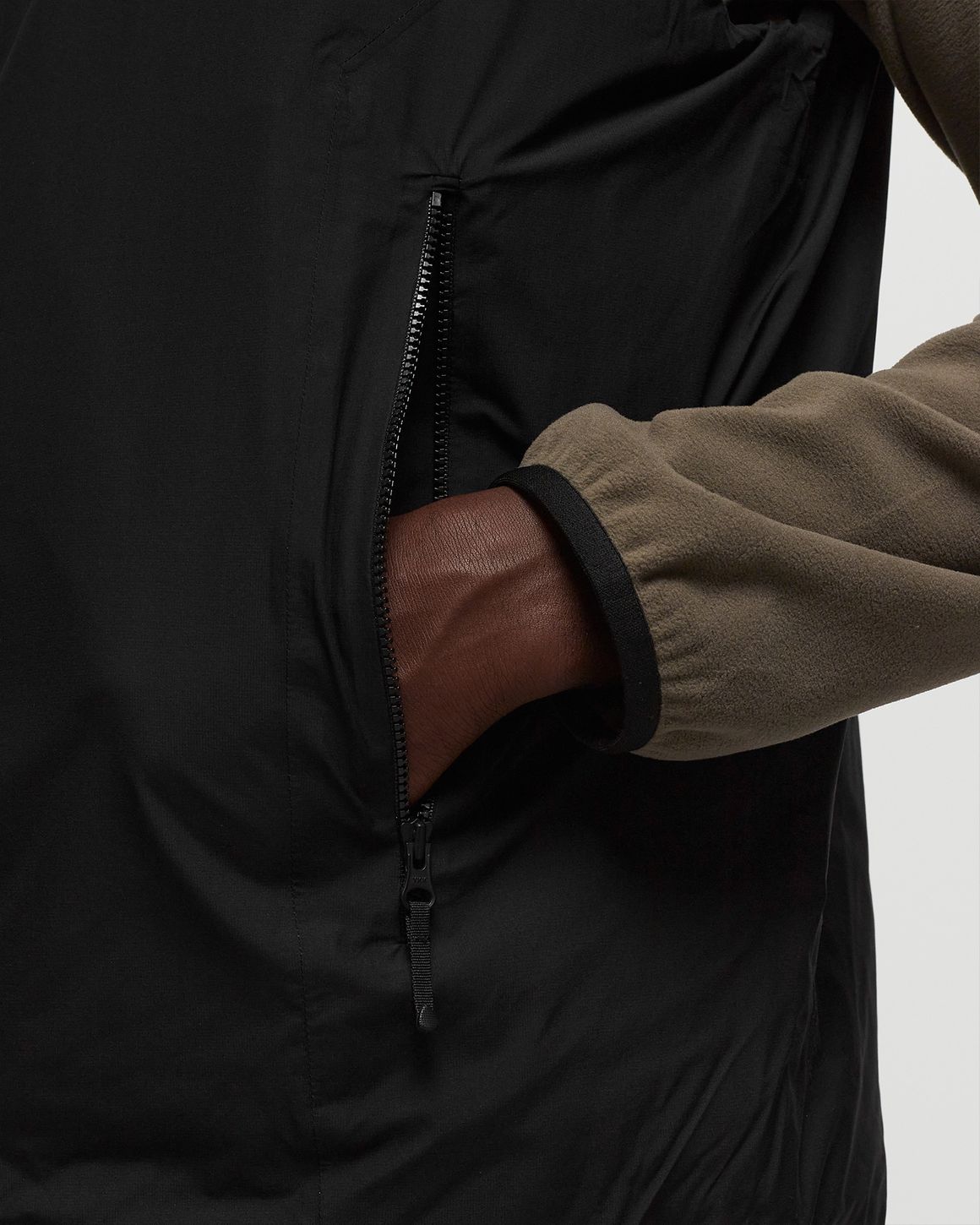 Goldwin GORE-TEX WINDSTOPPER Puffy Mil Vest Black | BSTN Store Goldwin GORE-TEX WINDSTOPPER Puffy Mil Vest Black | BSTN Store
