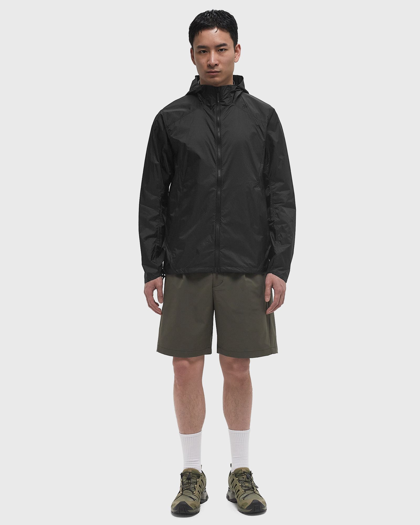 One Tuck Light Stretch Shorts