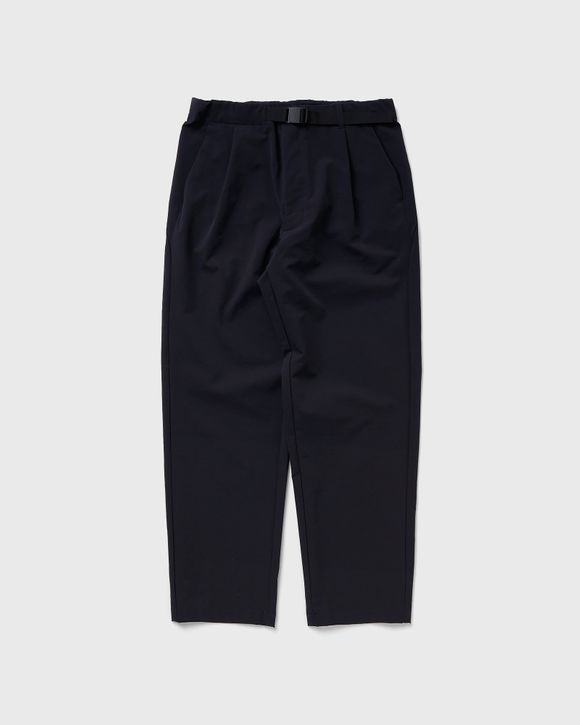 One Tuck Tapered Stretch Pants