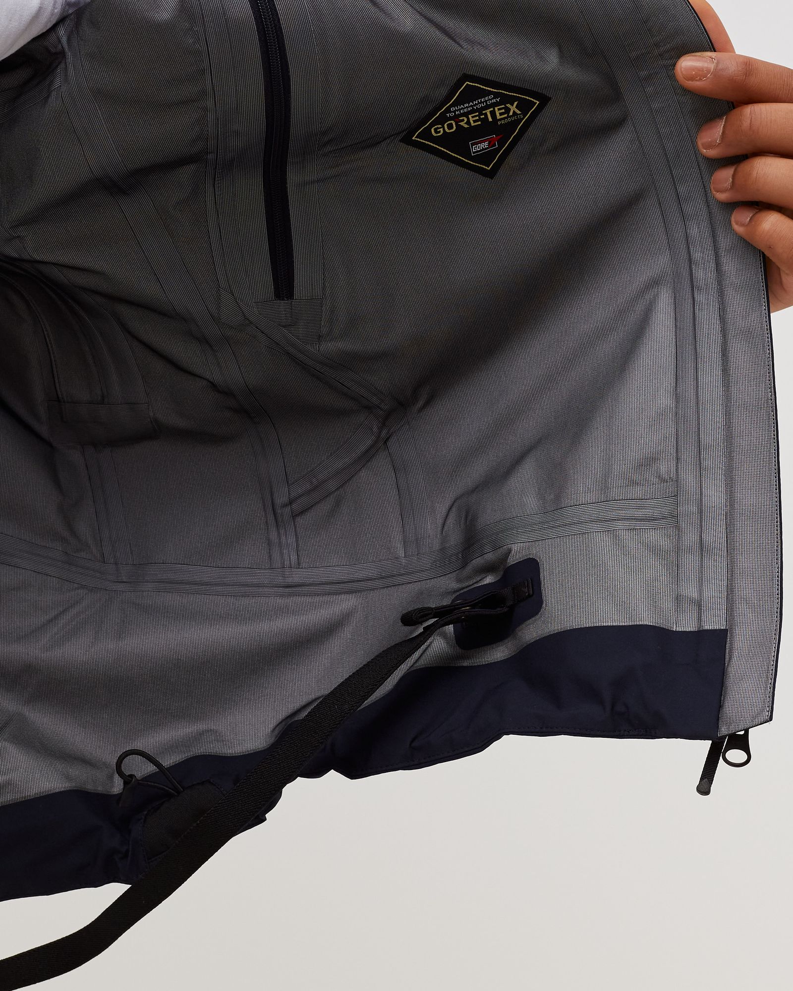 GORE-TEX Fly Air Jacket