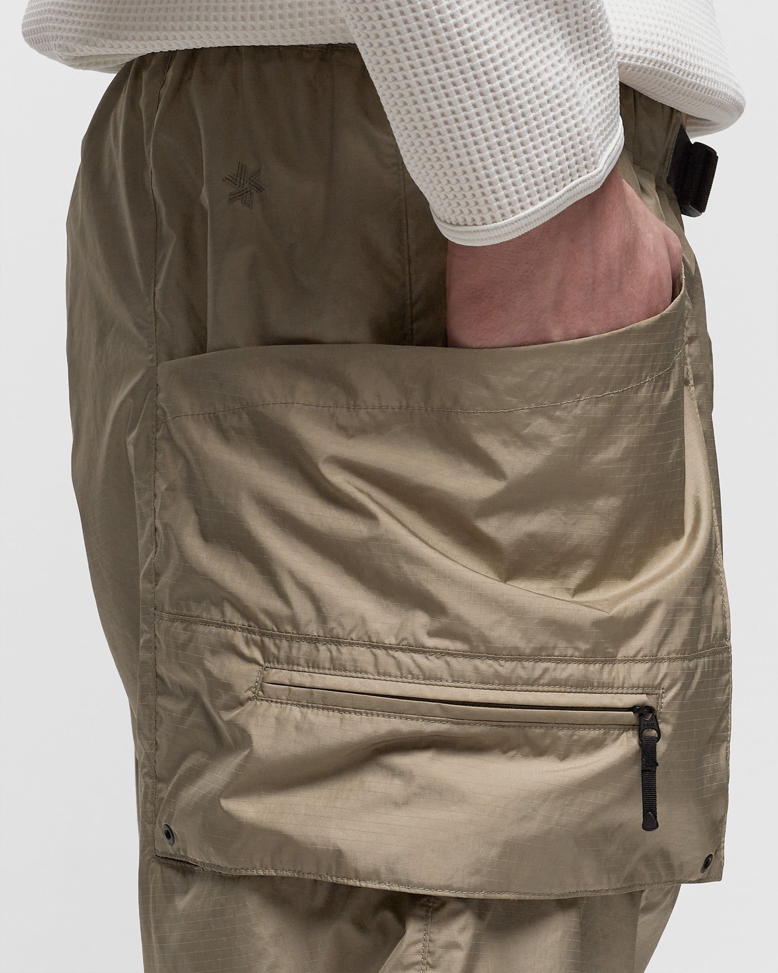 Rip-stop Light Cargo Shorts