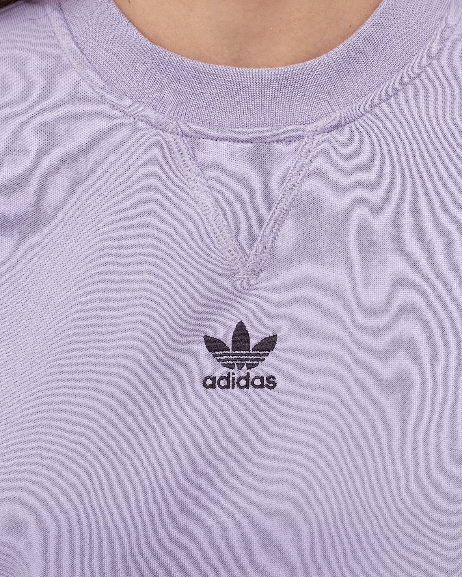 WMNS LOUNGEWEAR ADICOLOR ESSENTIALS SWEATSHIRT 