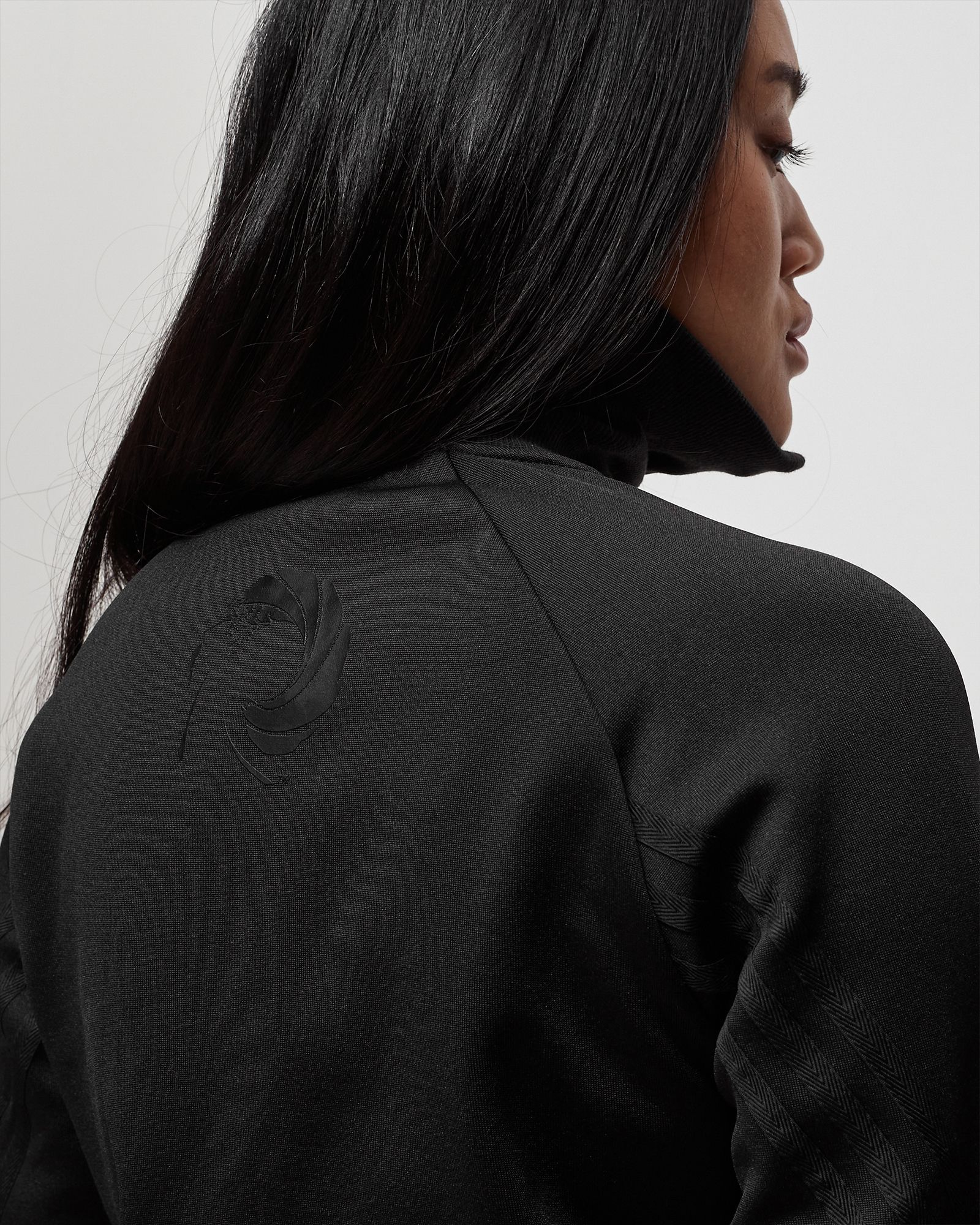 WMNS ADIDAS ATHLETICS X JAMES BOND JACKET