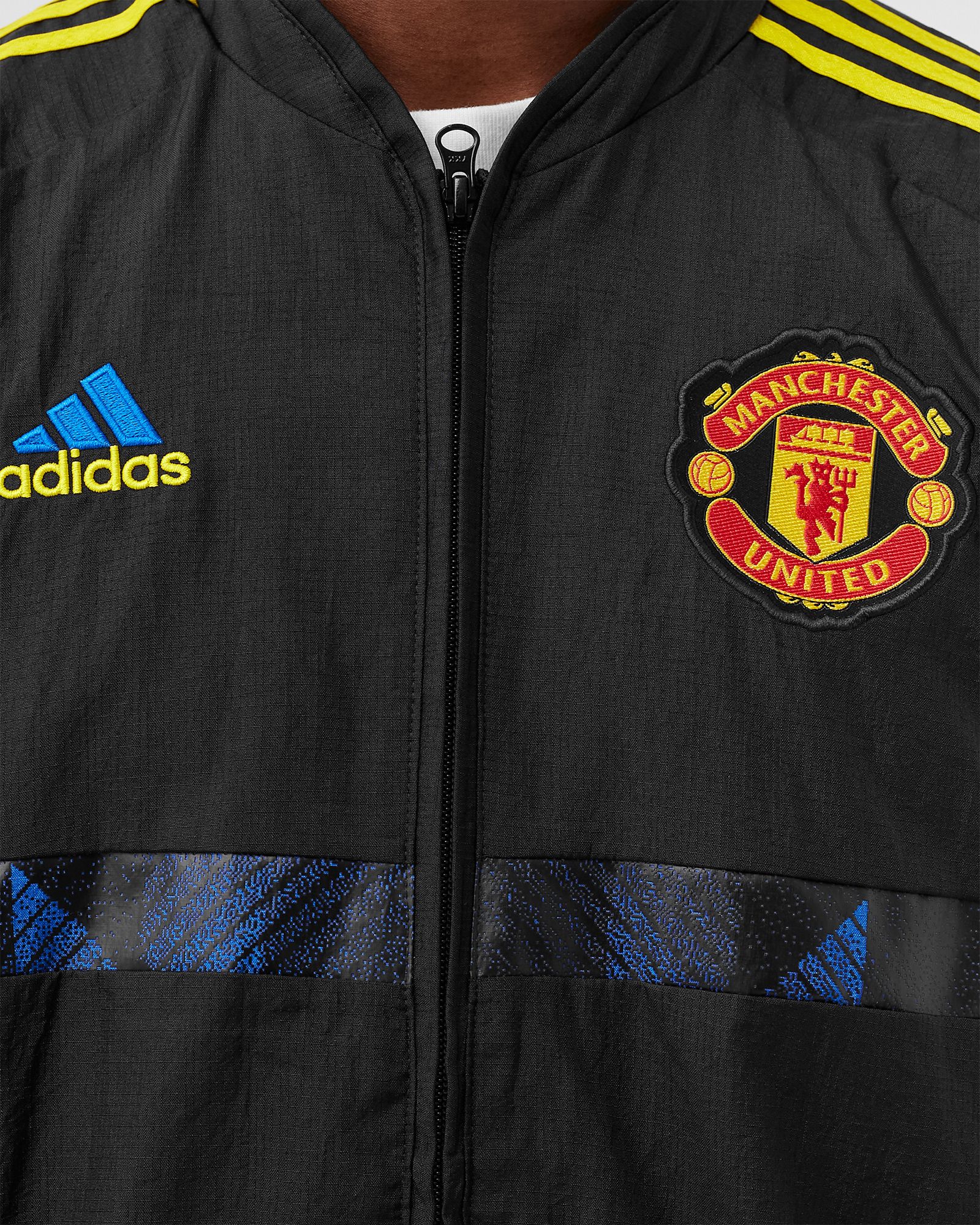 未着用　UMBRO manchester united Adidas MANCHESTER UNITED FC ICON WOVEN JACKET Black | BSTN Store