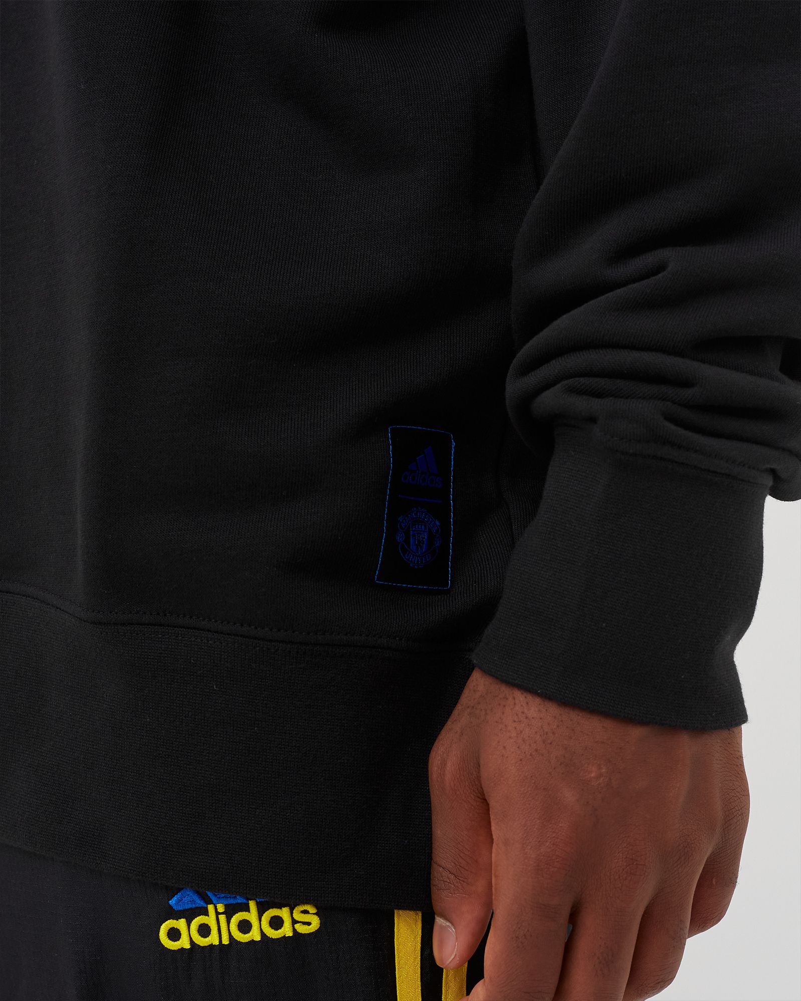 MANCHESTER UNITED ICON CREW SWEATSHIRT