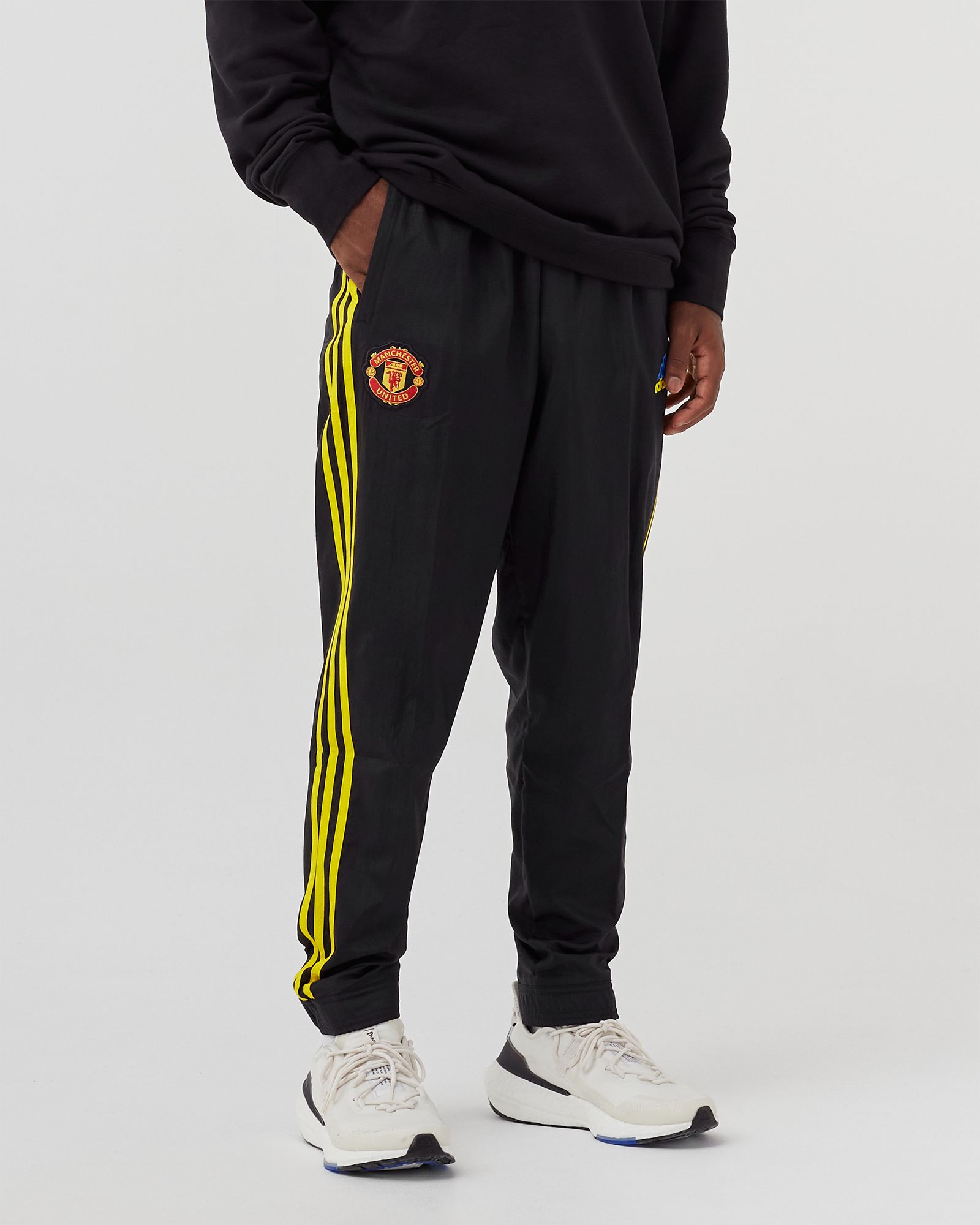 MANCHESTER UNITED FC ICON WOVEN PANT