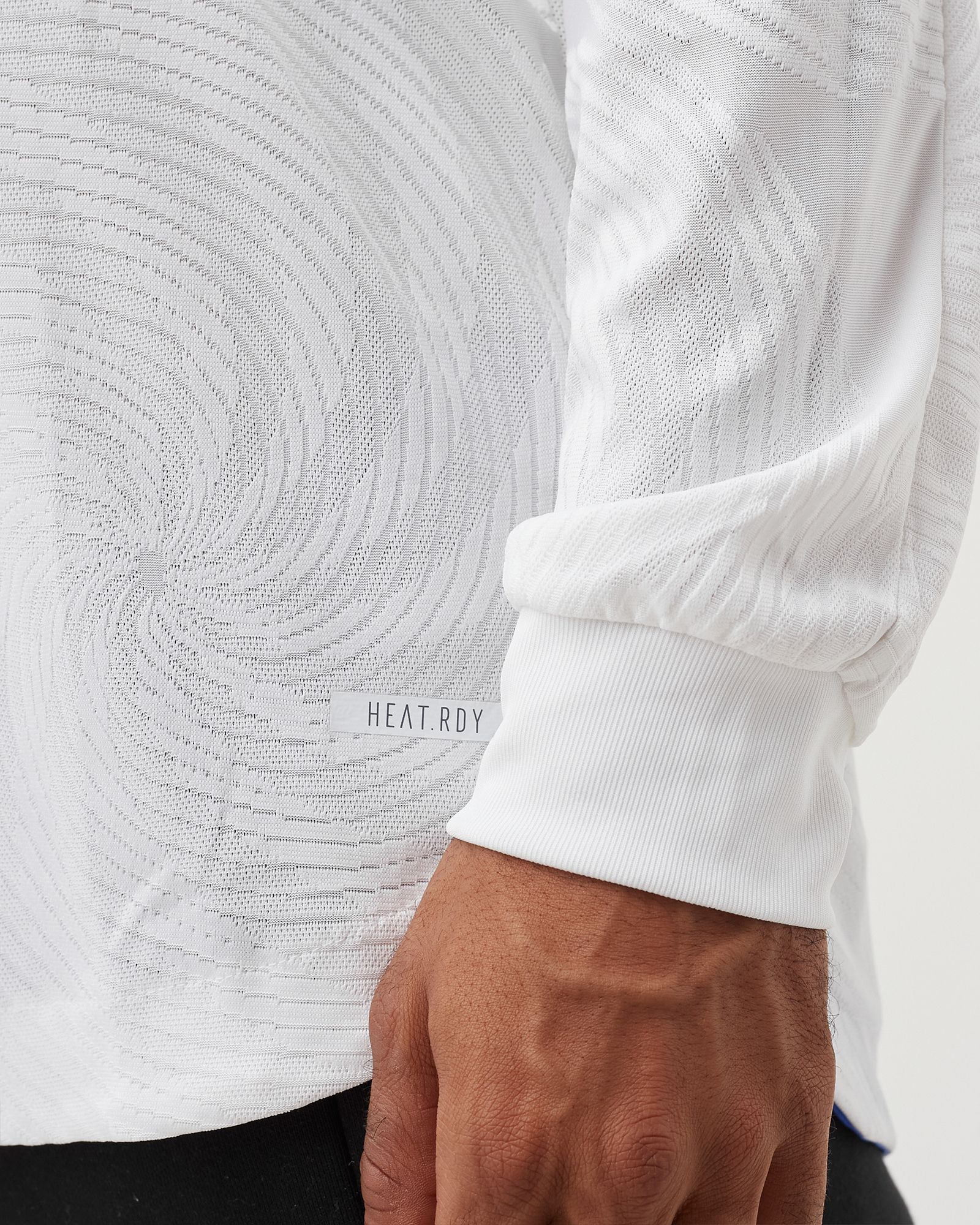 REAL MADRID 21/22 AUTHENTIC HOME JERSEY