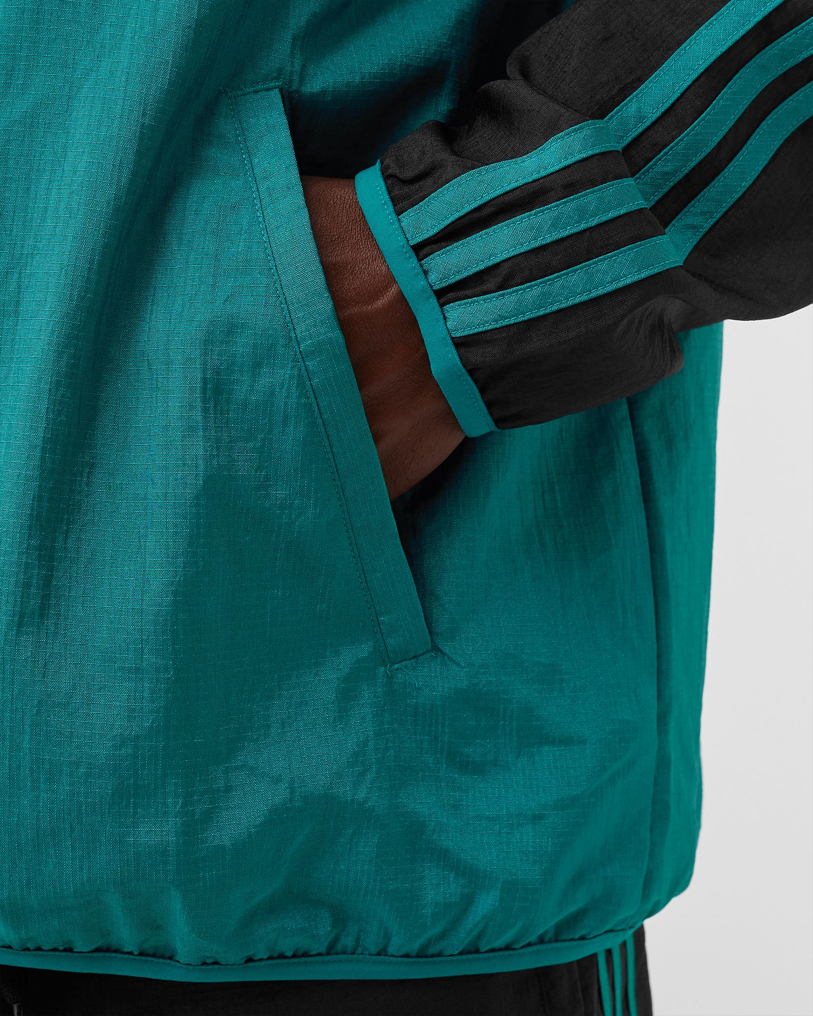 REAL MADRID ICON WOVEN JACKET