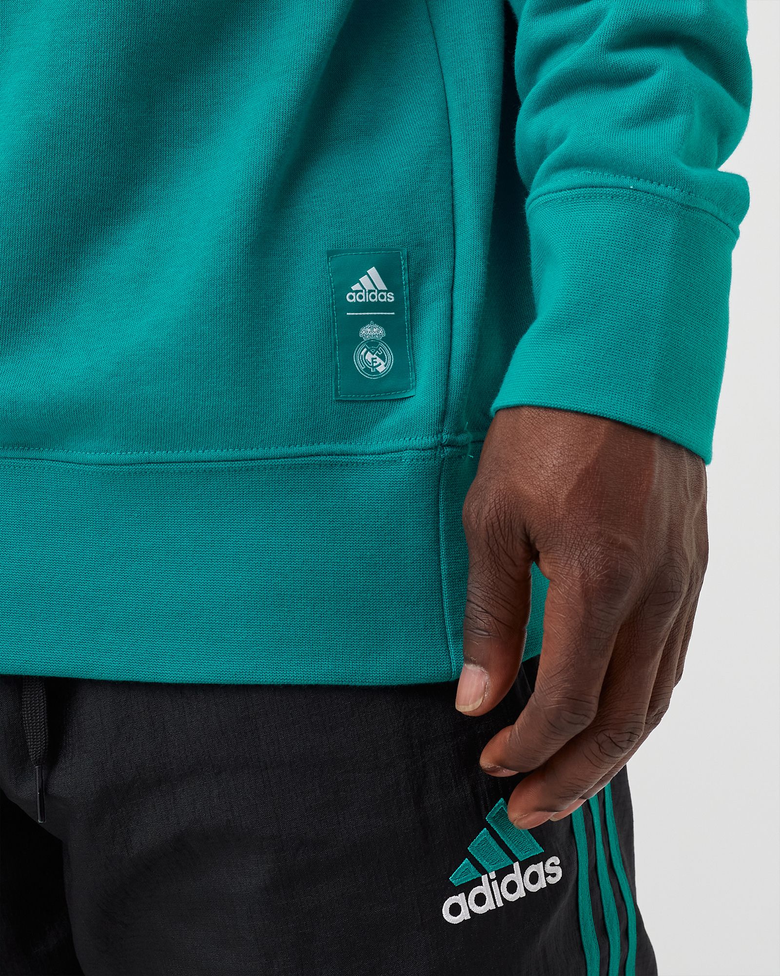 REAL MADRID ICON CREW SWEATSHIRT