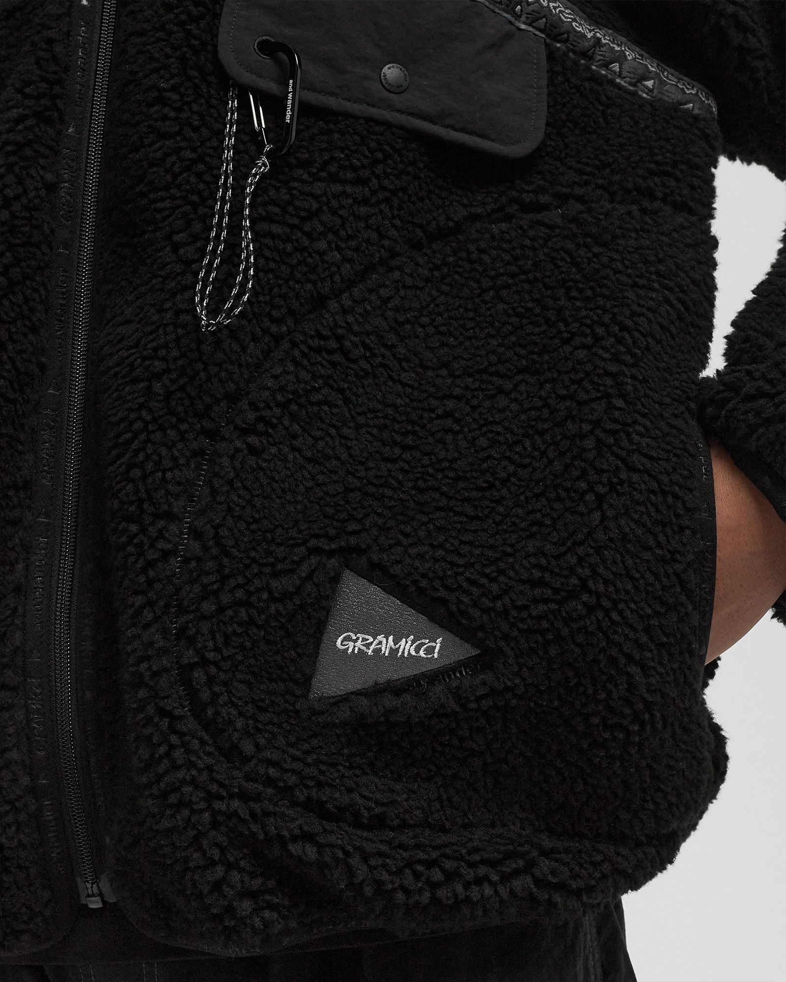 x and wander JQ TAPE FLEECE JACKET