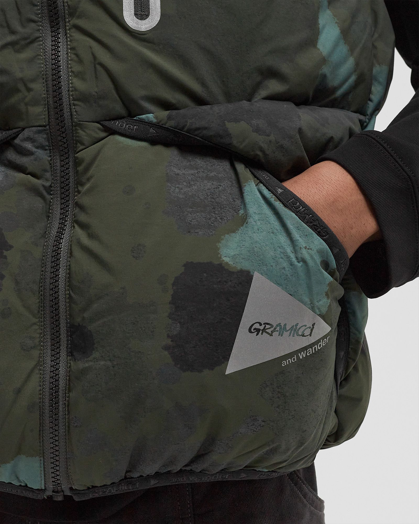 x and wander DOWN VEST