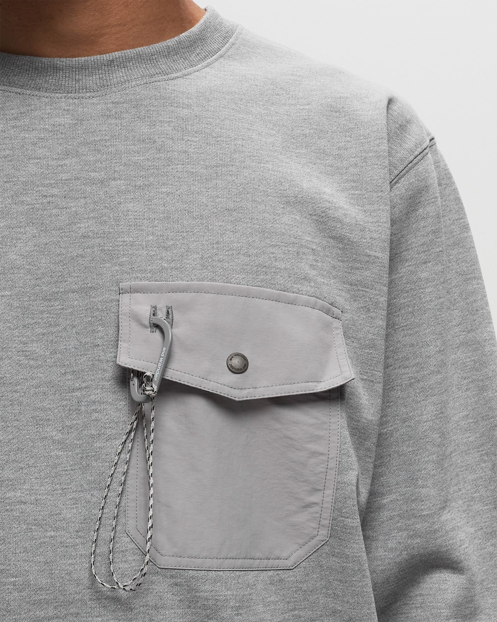 X AND WANDER PRINT SWEATSHIRT