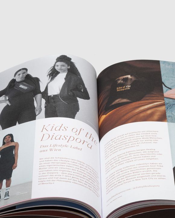 "GURLZ WITH CURLZ: ISSUE 04"