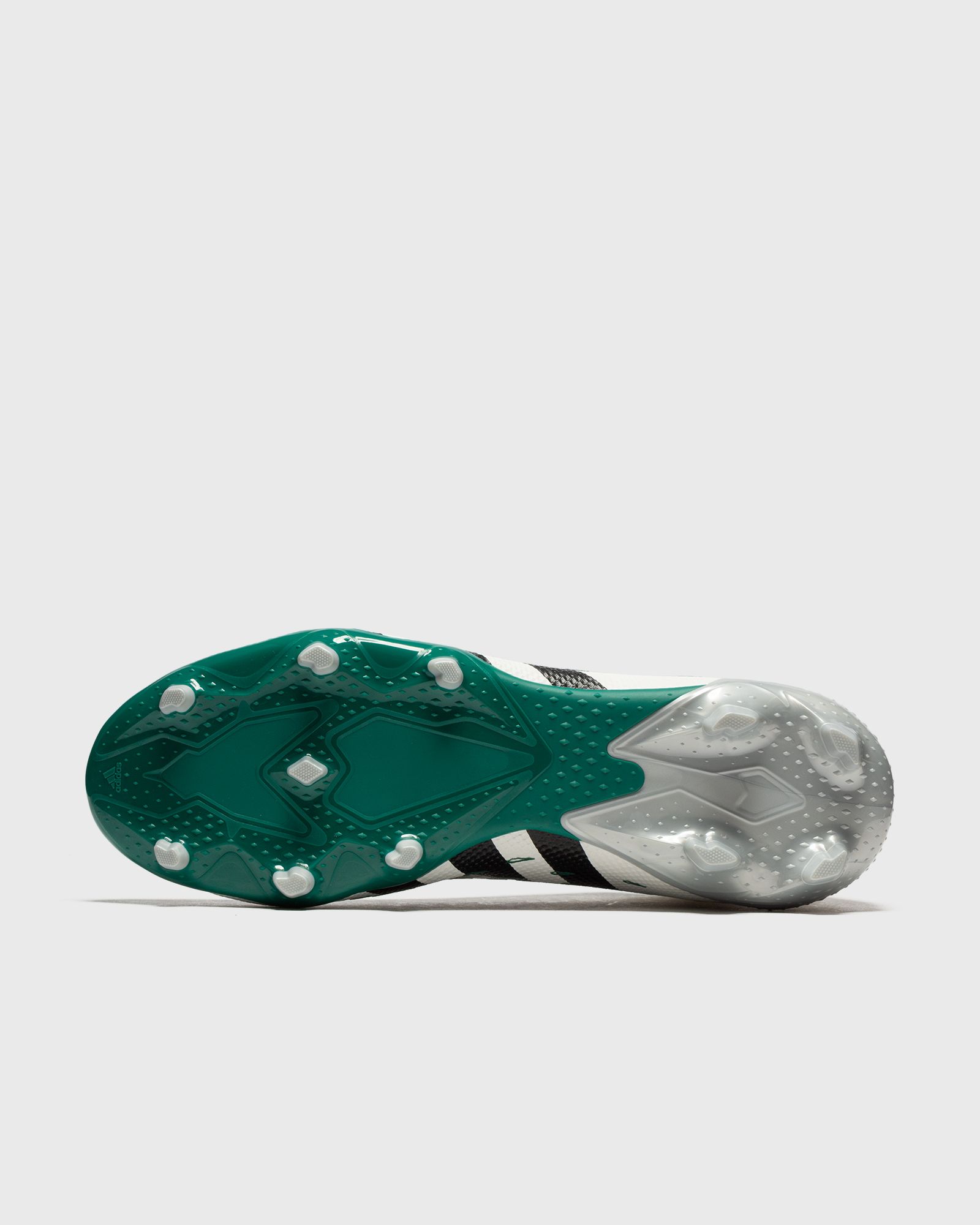 PREDATOR FREAK.3 EQT LACELESS FIRM GROUND CLEATS