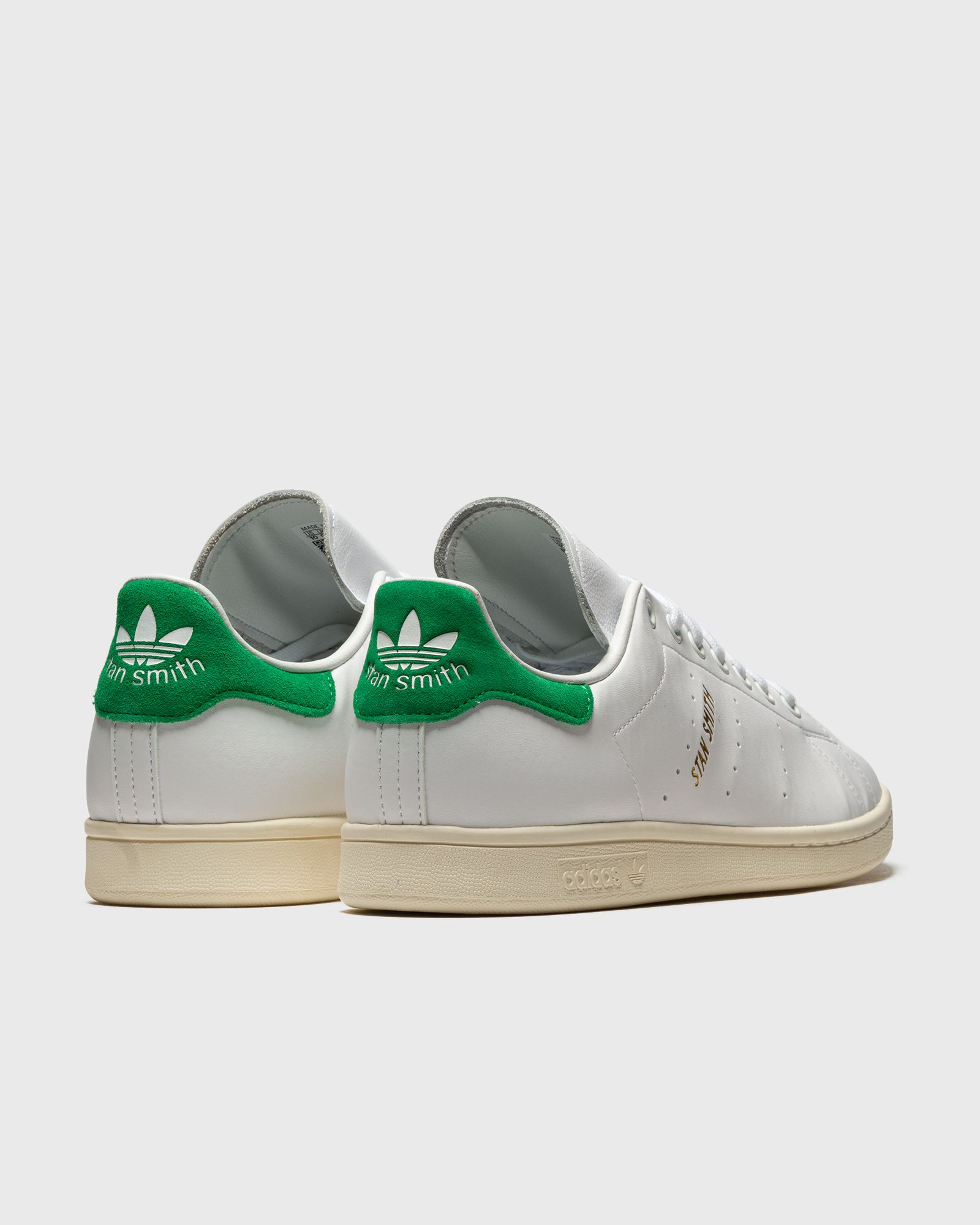 STAN SMITH