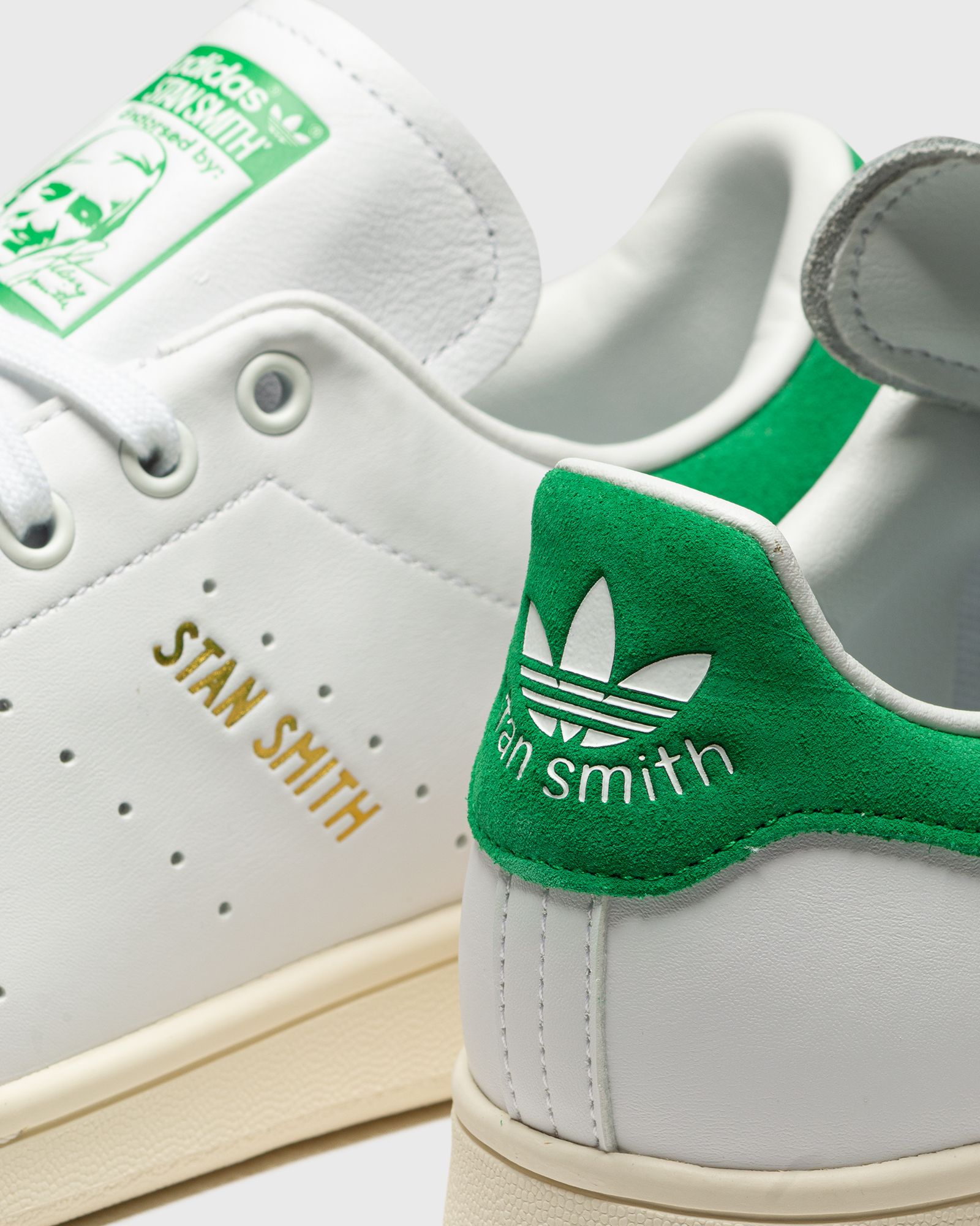 STAN SMITH
