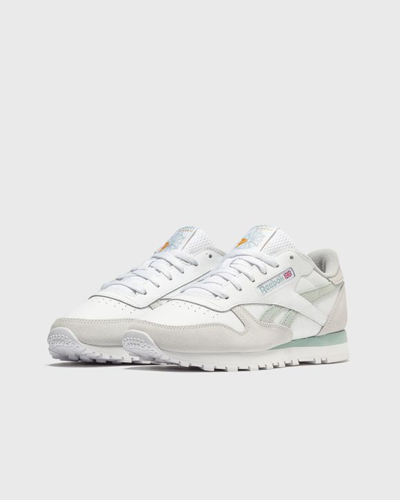 White suede reebok outlet classics