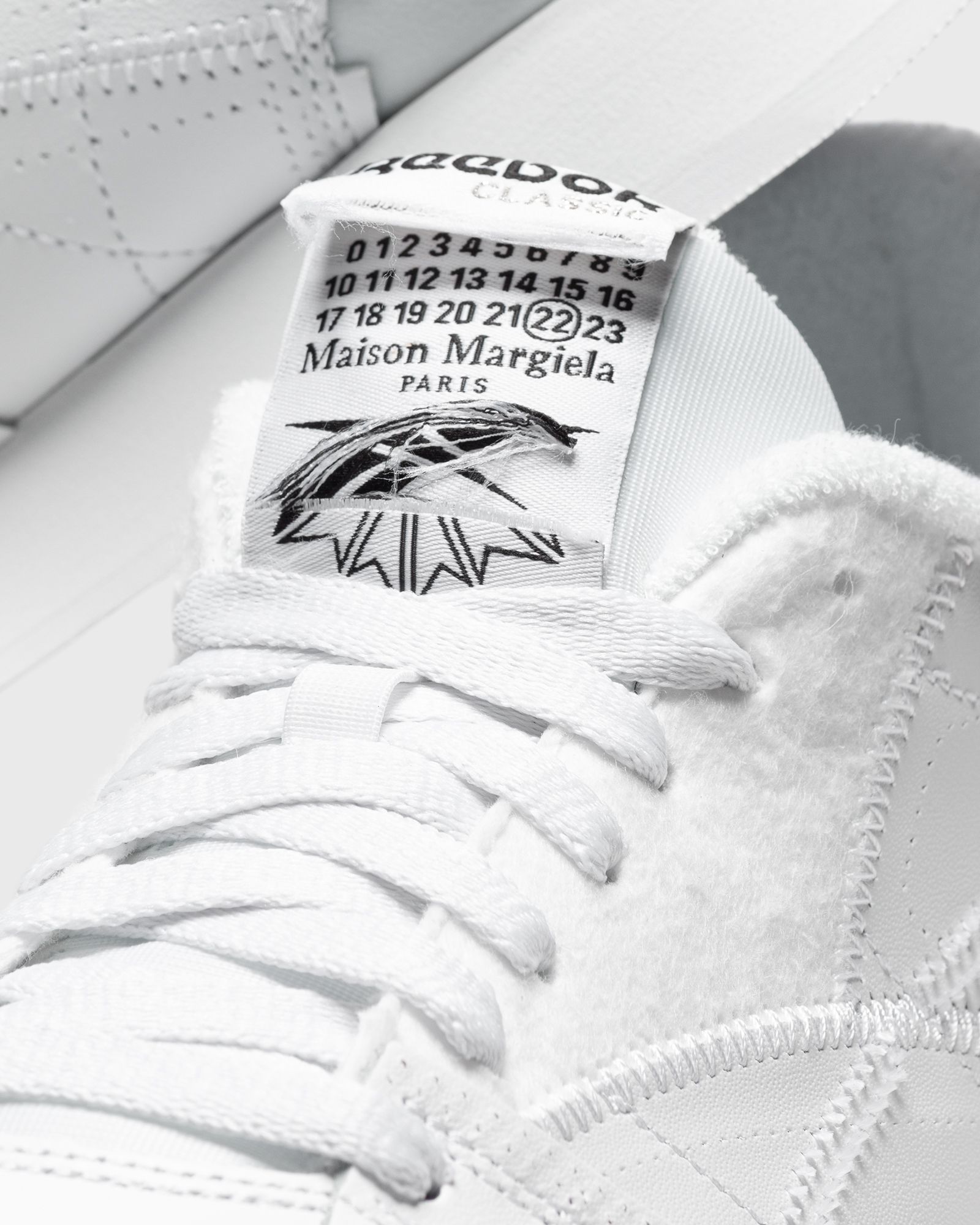 REEBOK x Maison Margiela PROJECT 0 CLASSIC 'MEMORY OF'