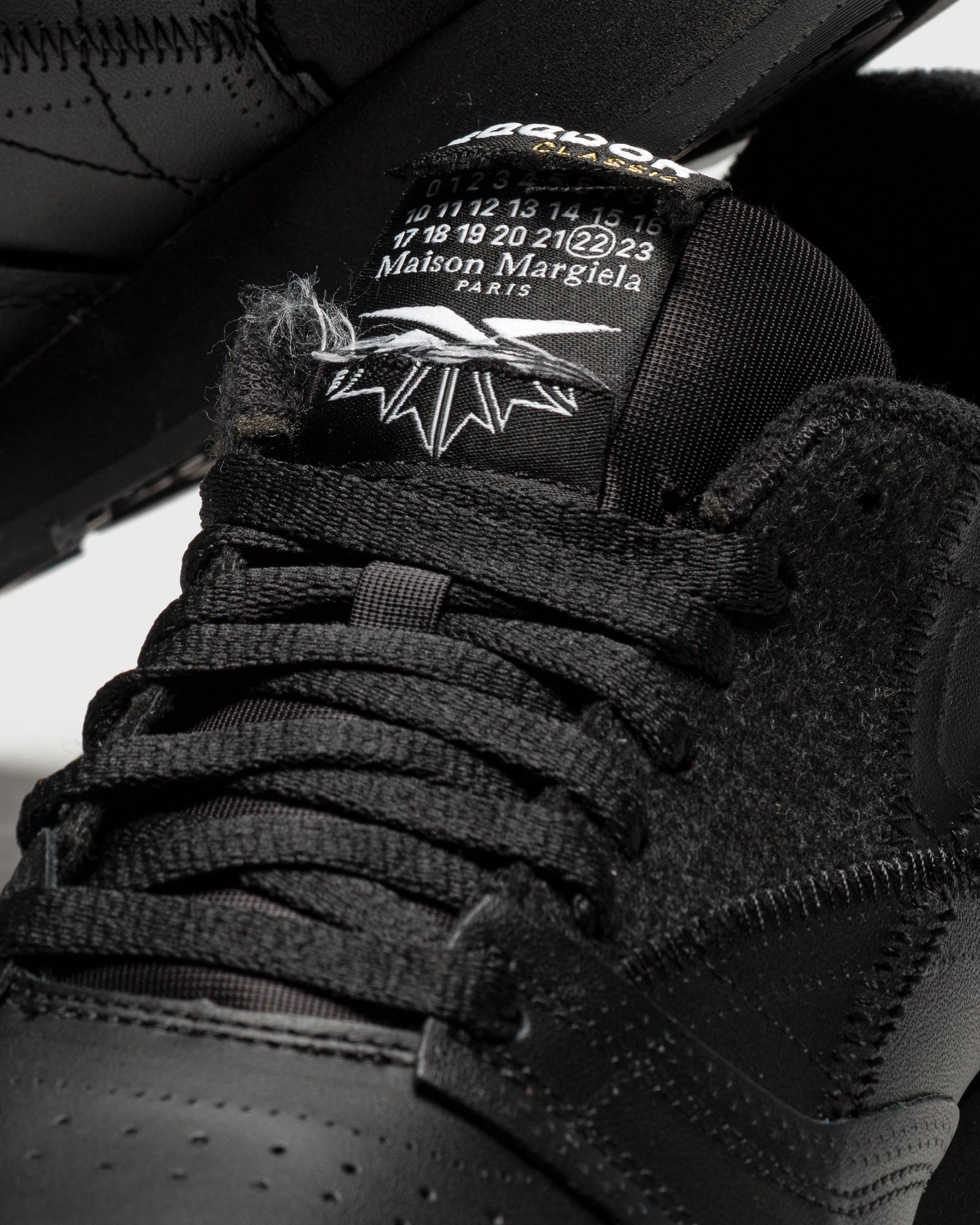 REEBOK x Maison Margiela PROJECT 0 CLASSIC 'MEMORY OF'