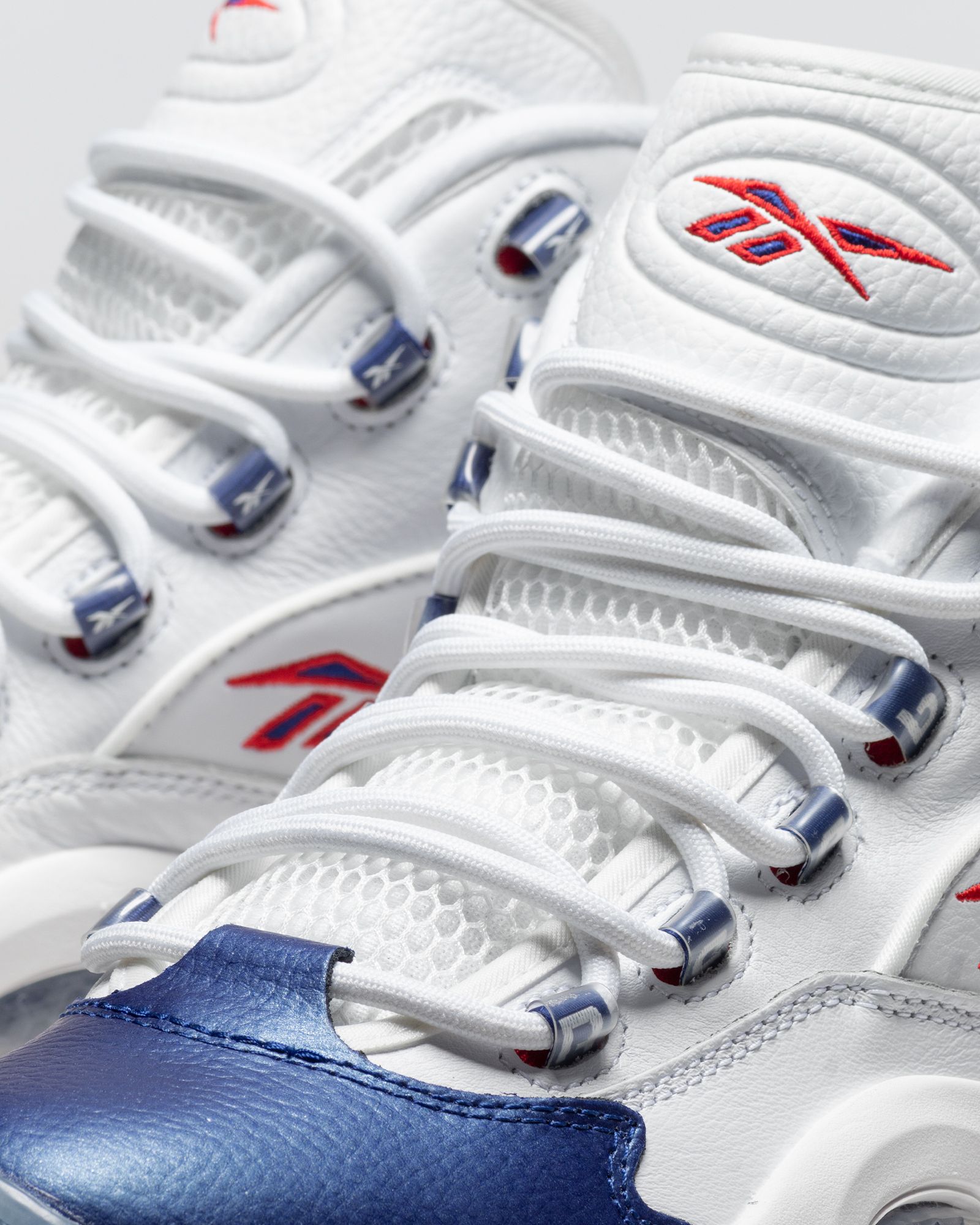 QUESTION MID 'BLUE TOE'