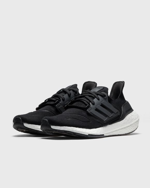ULTRABOOST 22
