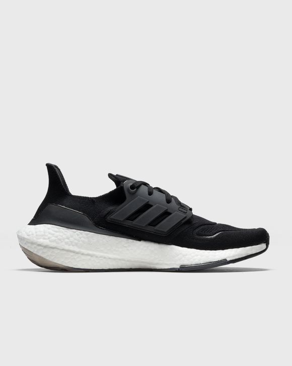 ULTRABOOST 22
