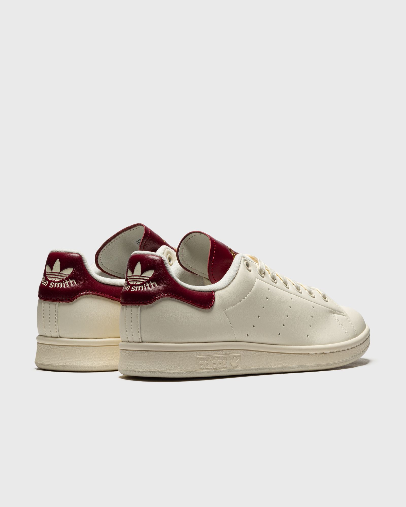 STAN SMITH