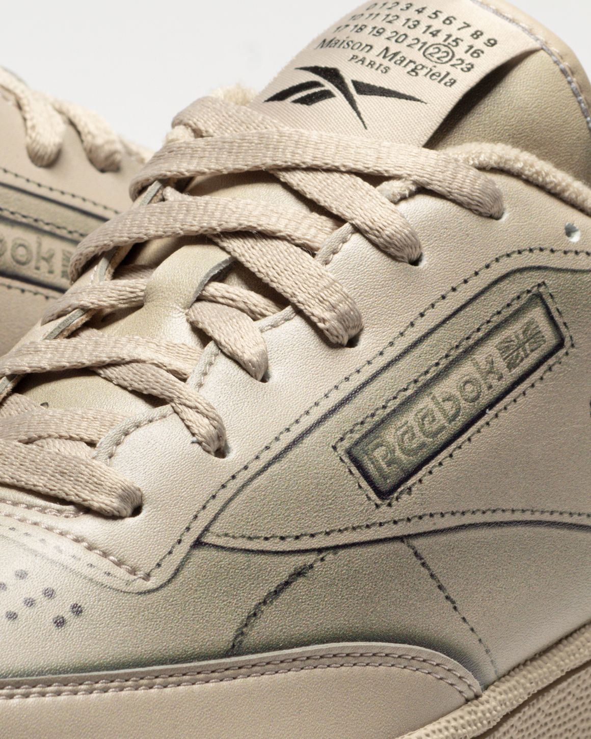 MAISON MARGIELA X リーボック レースアップ スニーカー Margiela x Reebok] Classic leather sneakers (Bianchet) with