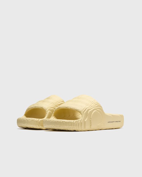 ADILETTE 22