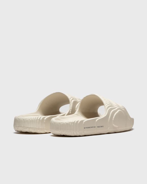 ADILETTE 22