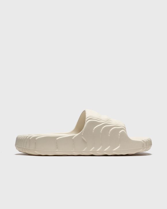 ADILETTE 22