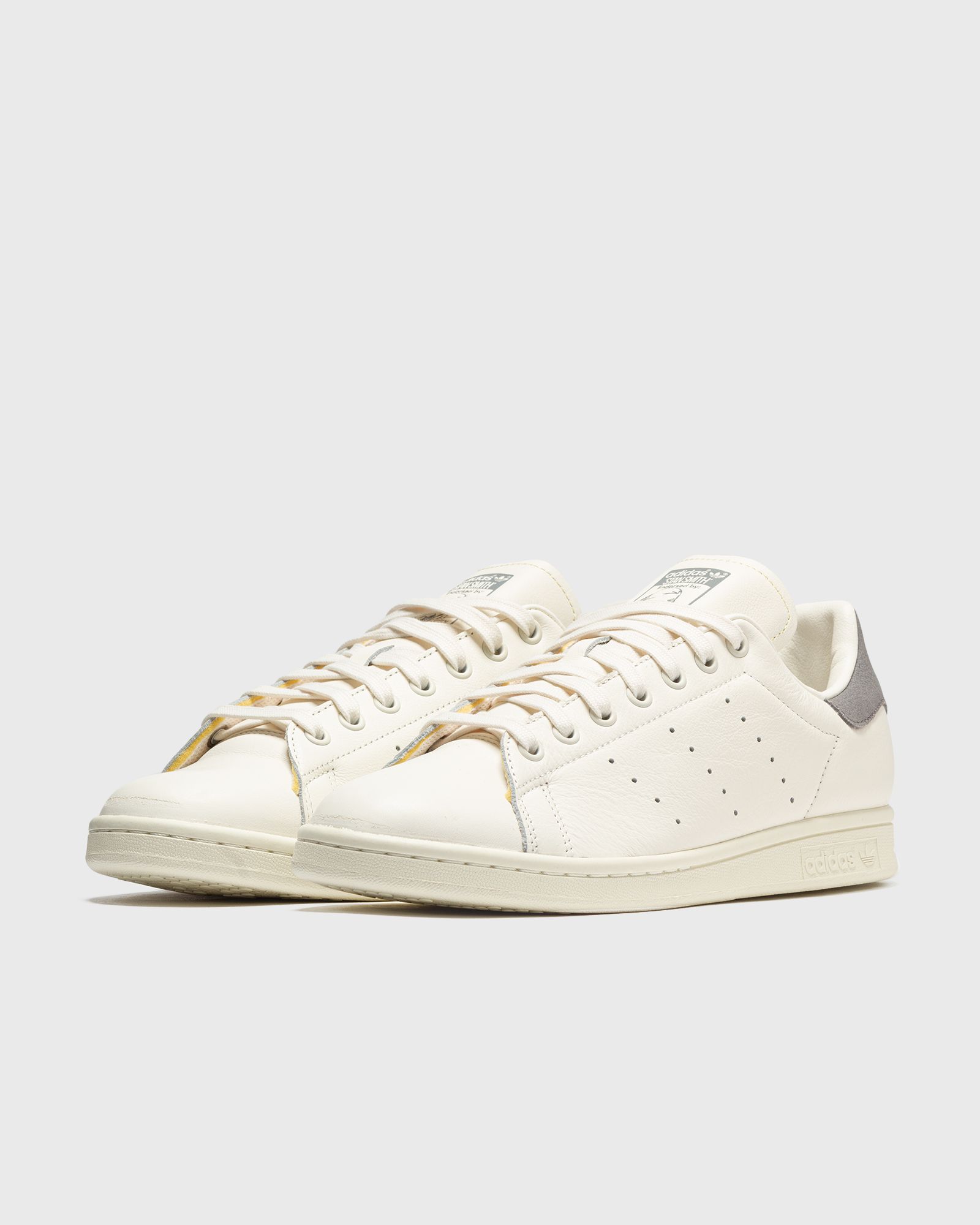 STAN SMITH