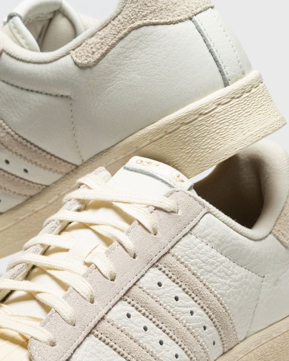 SUPERSTAR 82