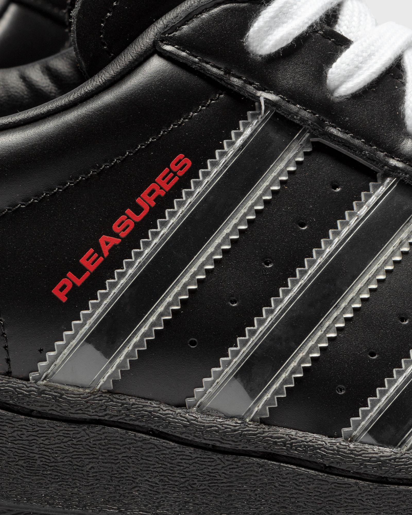 【adidas】superstar PLEASURES（26㎝） adidas_Superstar_PLEASURES_hyp