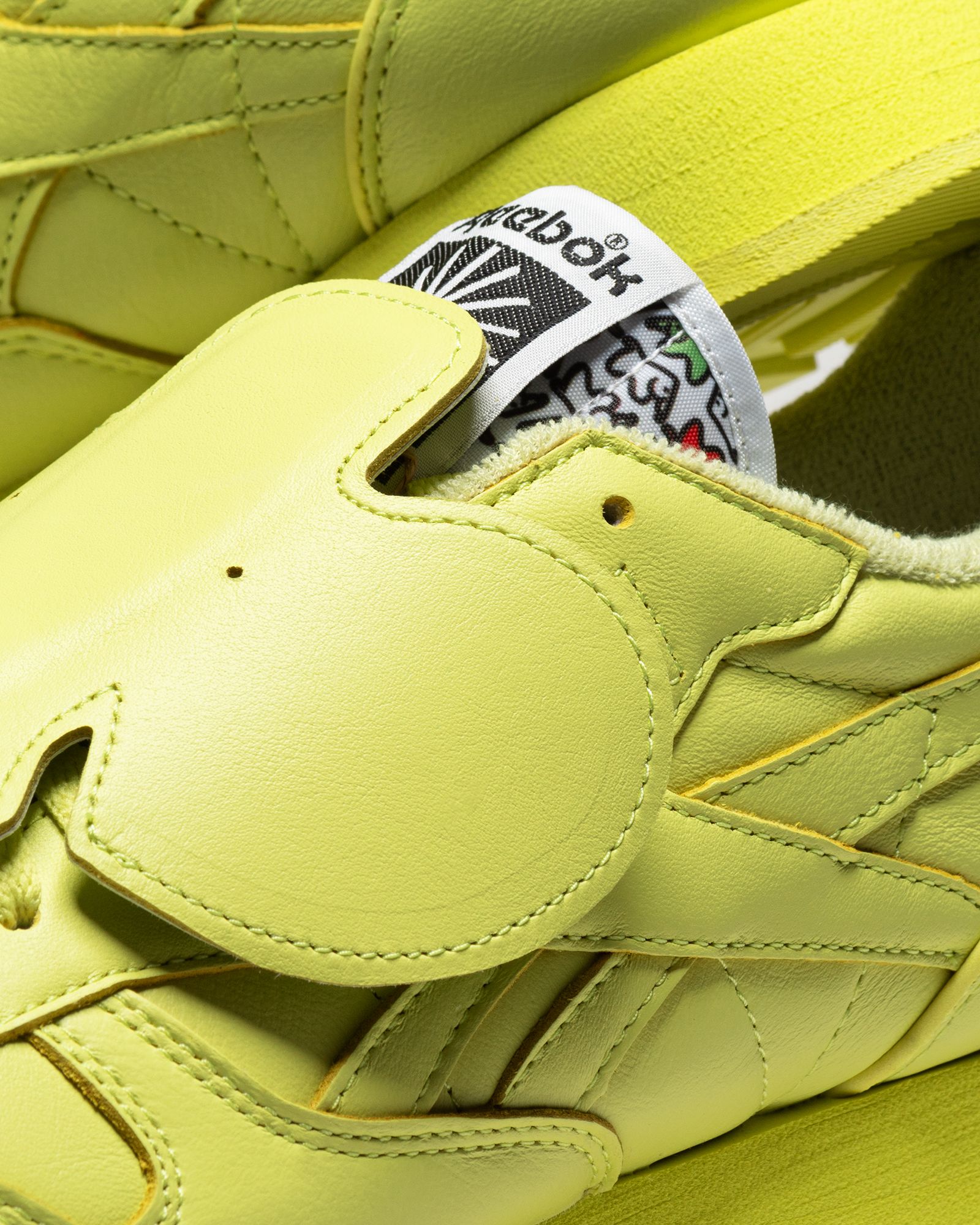 EAMES CLASSIC LEATHER