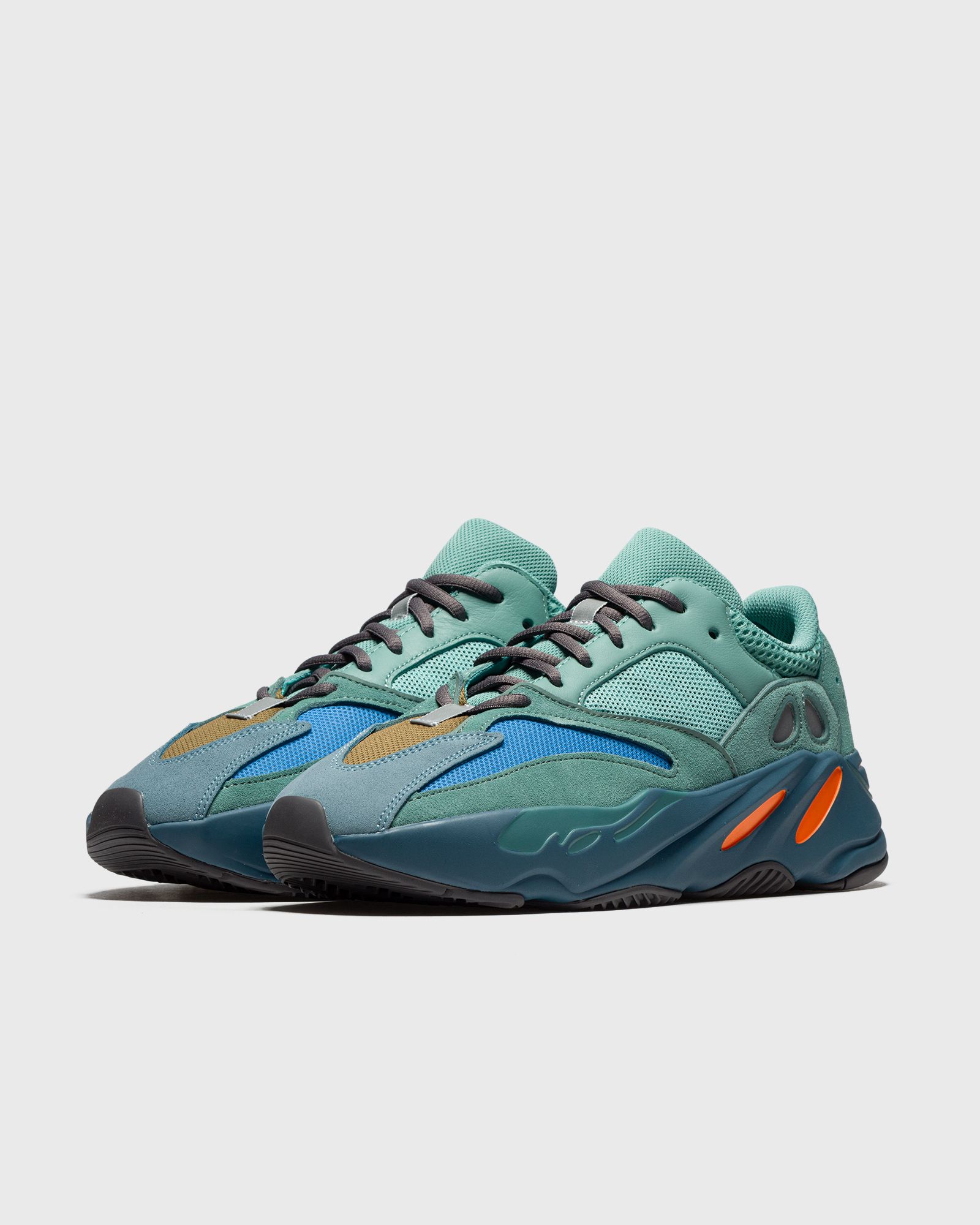YEEZY BOOST 700 'Fade Azure'