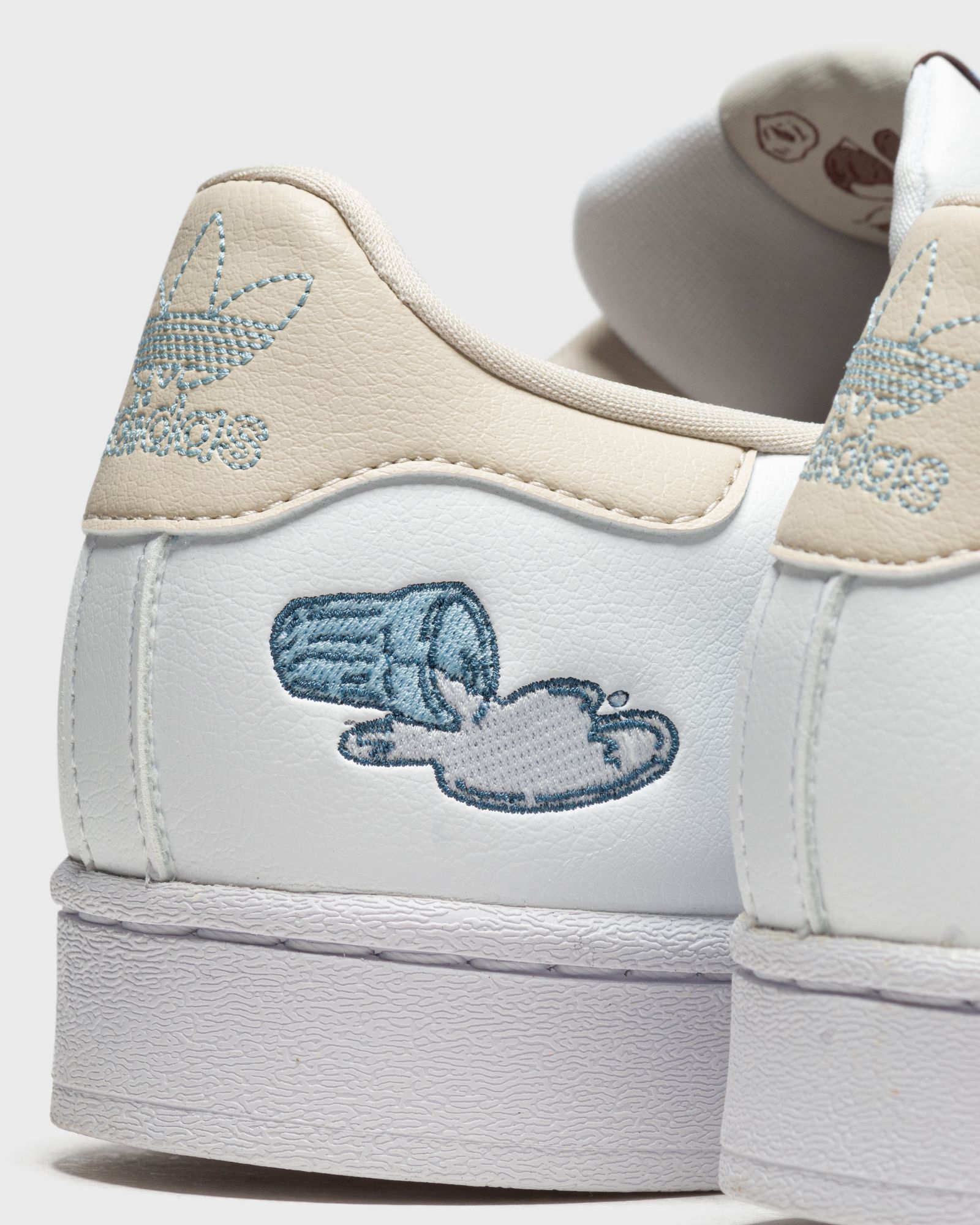 WMNS SUPERSTAR VEGAN 