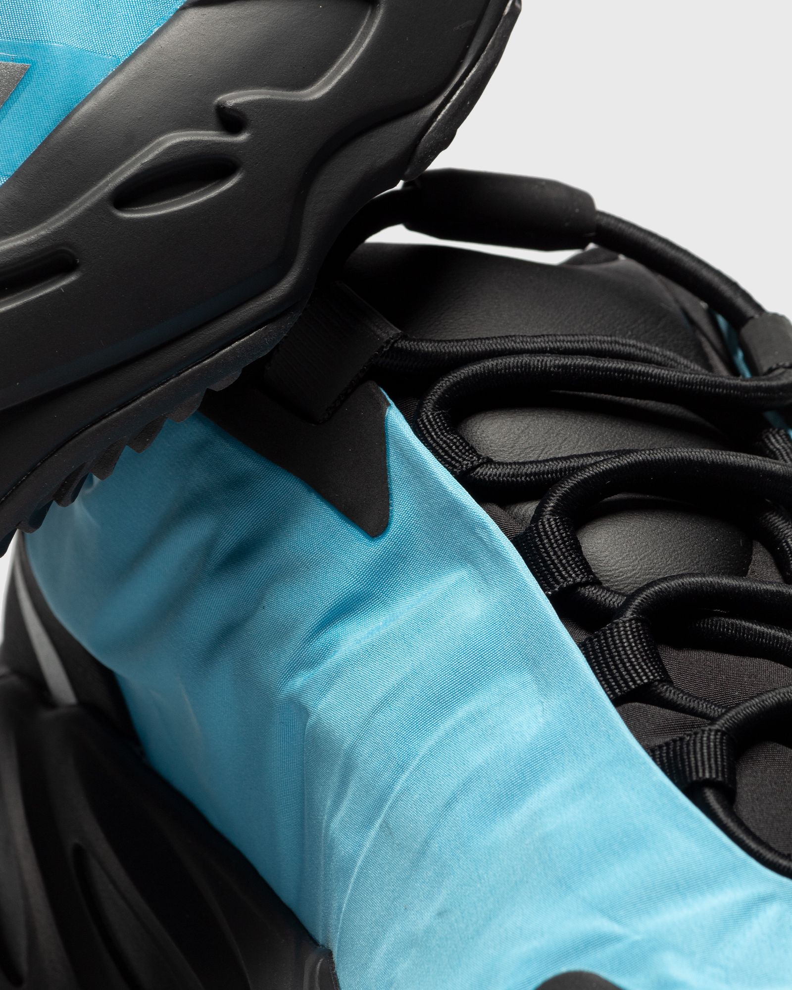 Yeezy BOOST 700 MNVN 'Bright Cyan'