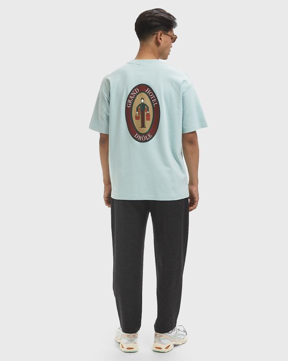 Thumbnail - Le Tee Groom