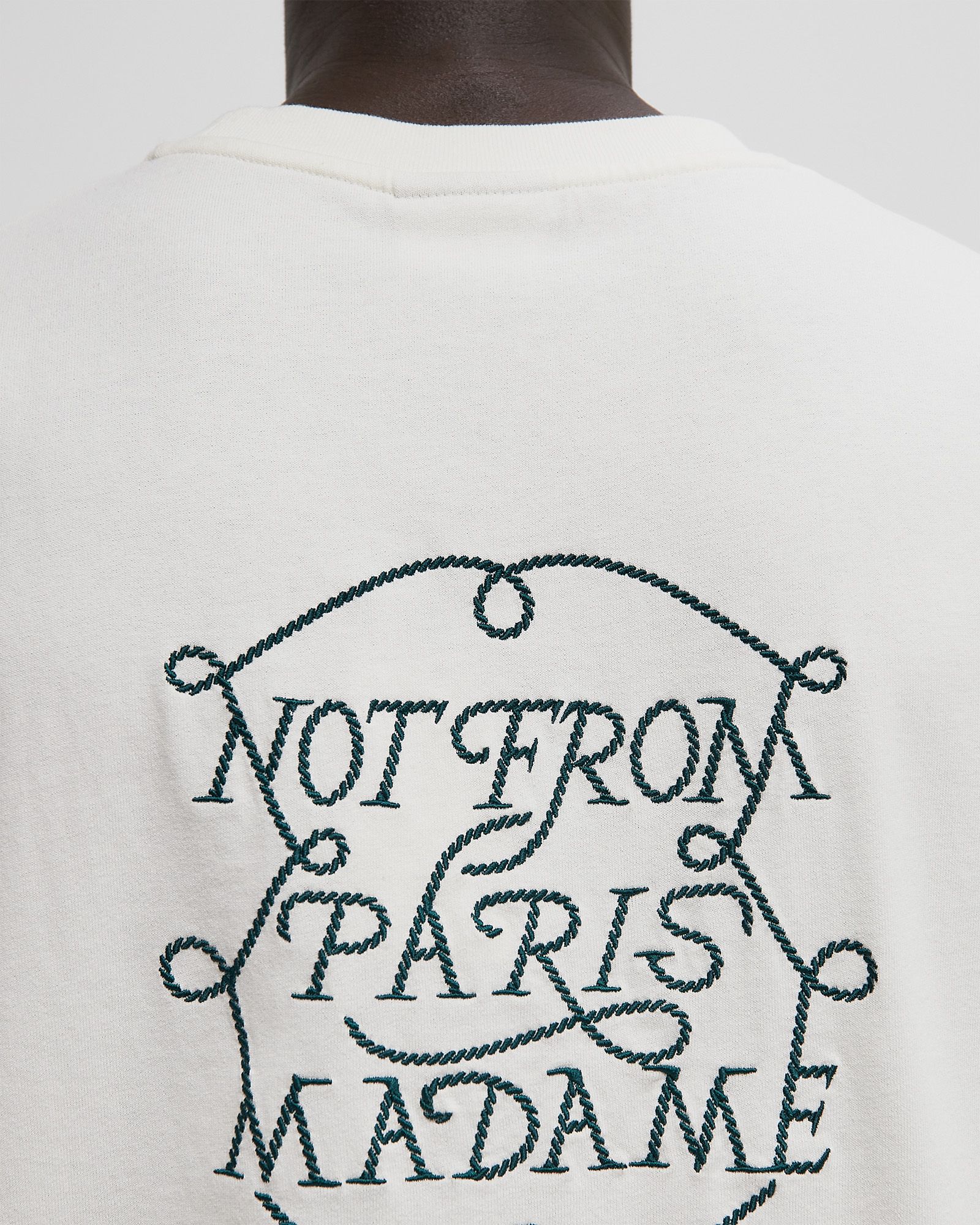 Le Tee Slogan Tresses