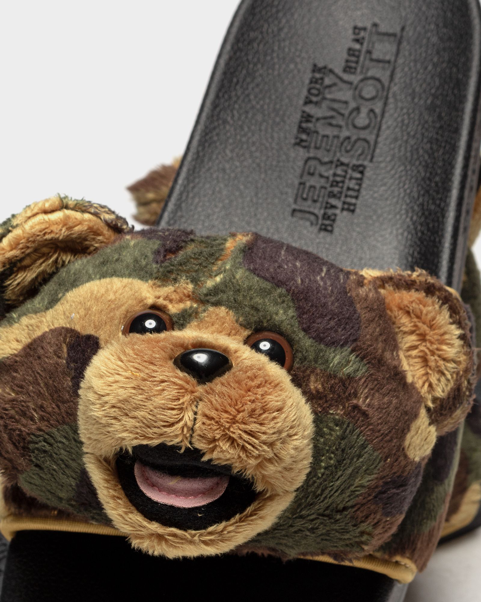 adidas JEREMYSCOTT JS ADILETTE TEDDY 新品 楽天市場】ADIDAS JS ADILETTE TEDDY【JEREMY SCOTT