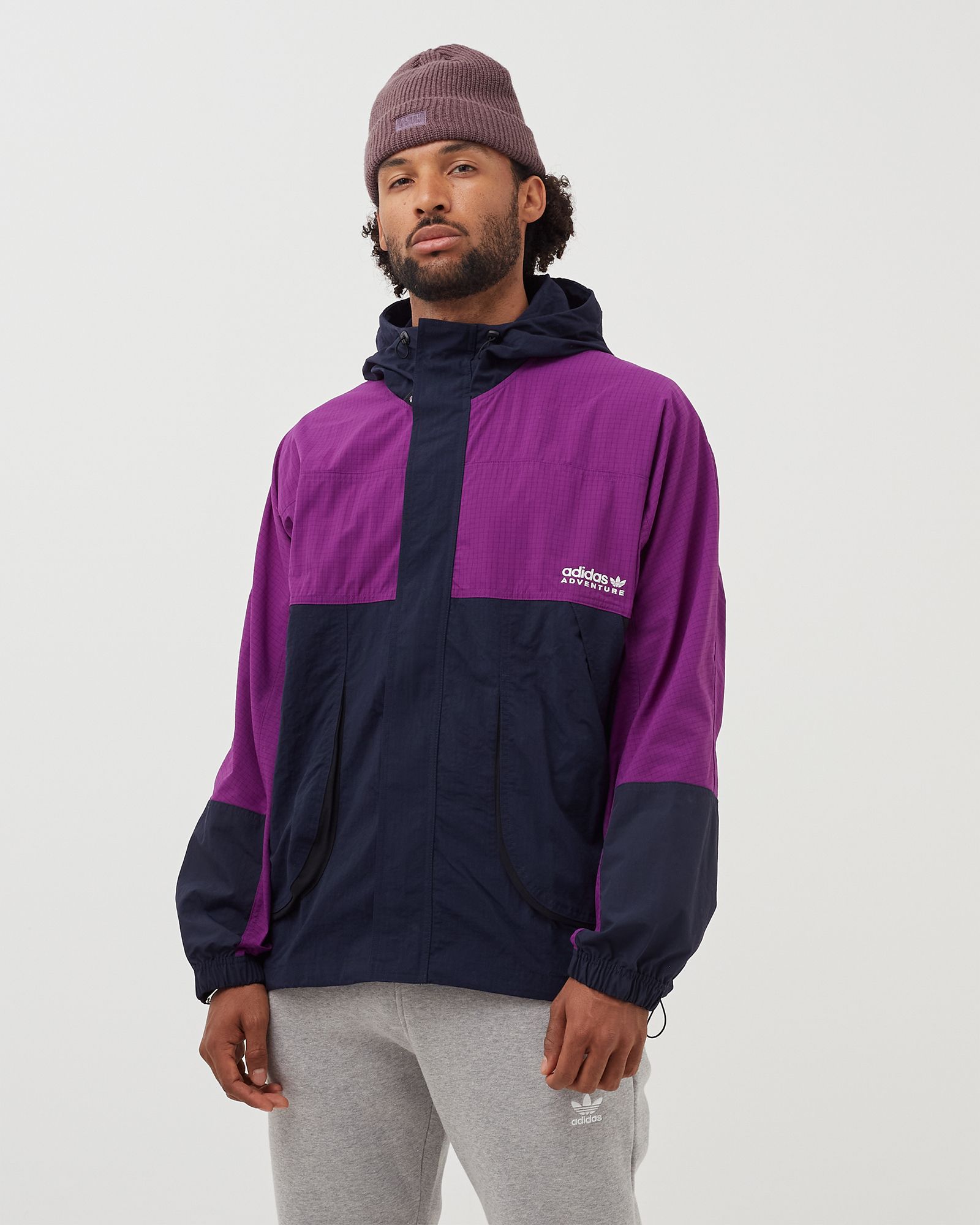 ADVENTURE TRAVERSE WINDBREAKER