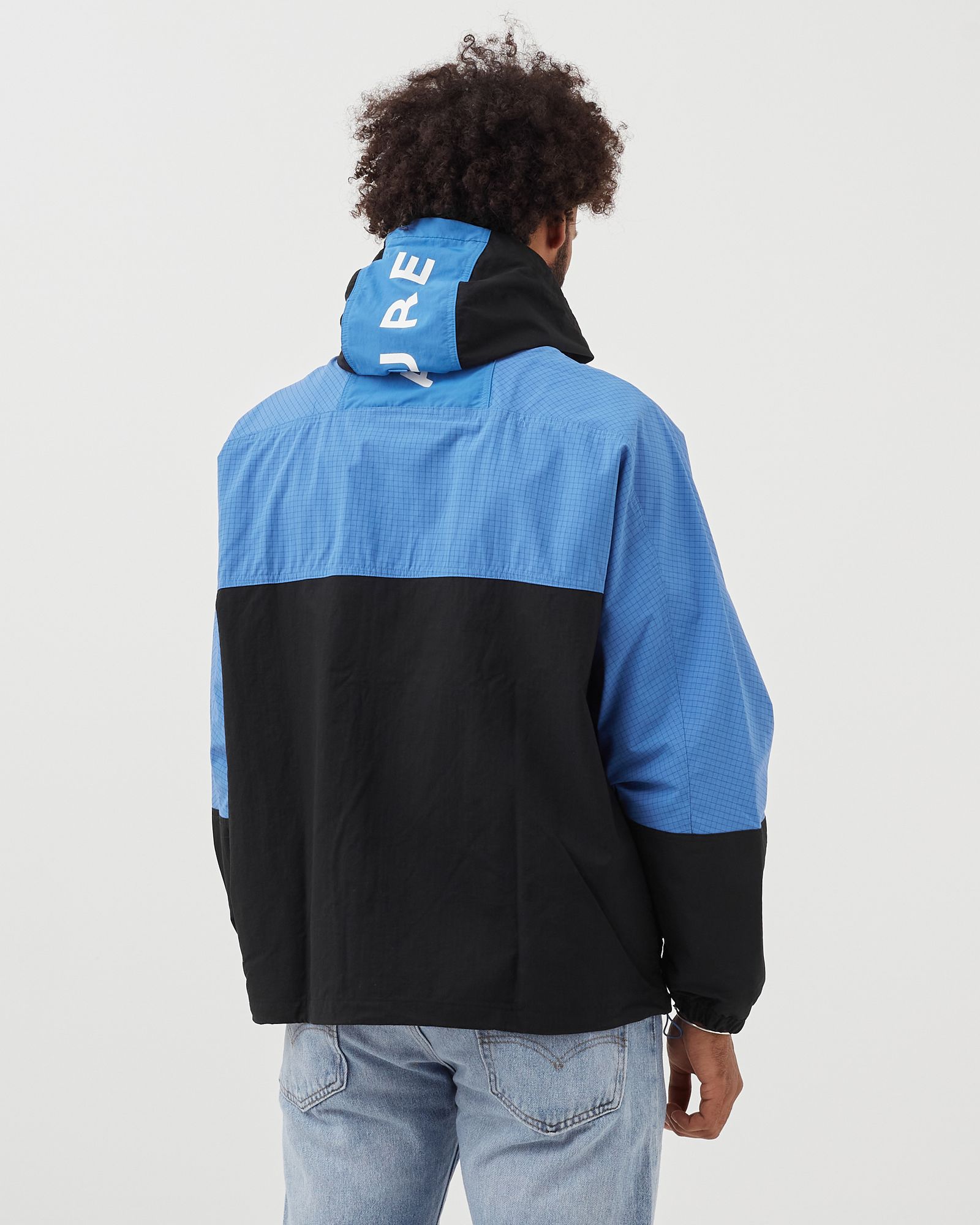 ADVENTURE TRAVERSE WINDBREAKER