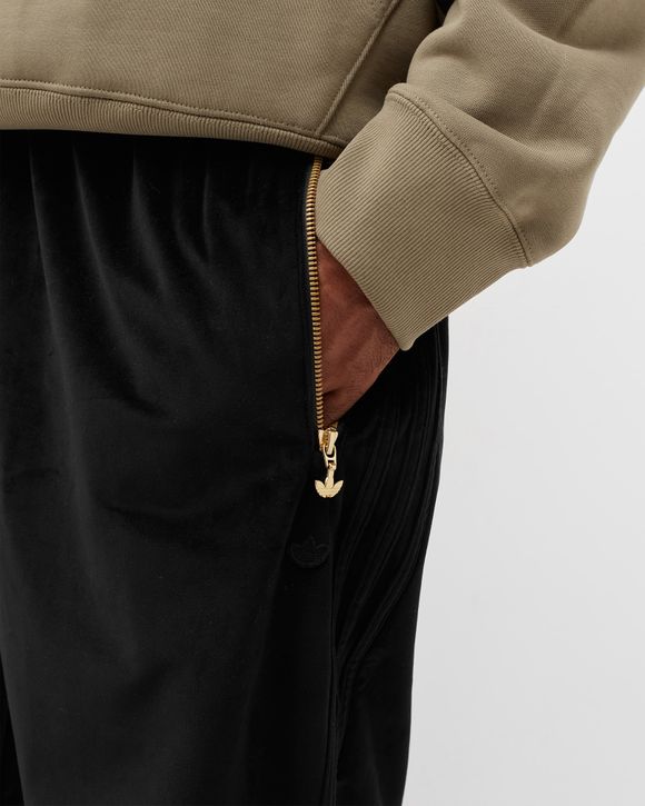 adidas Originals Adicolor Velour Cuffed Track Pants / Black