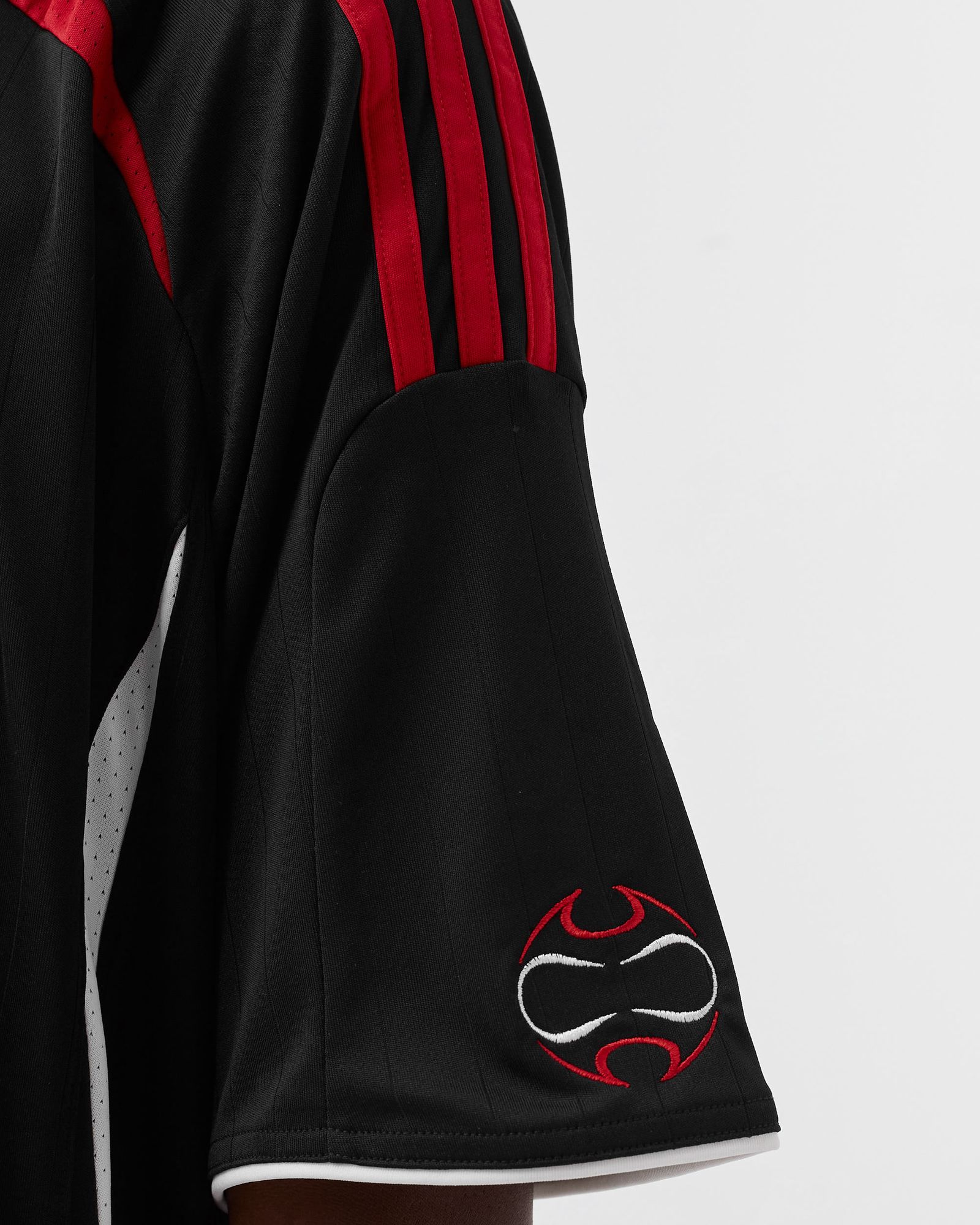 MANCHESTER UNITED TEAMGEIST JERSEY