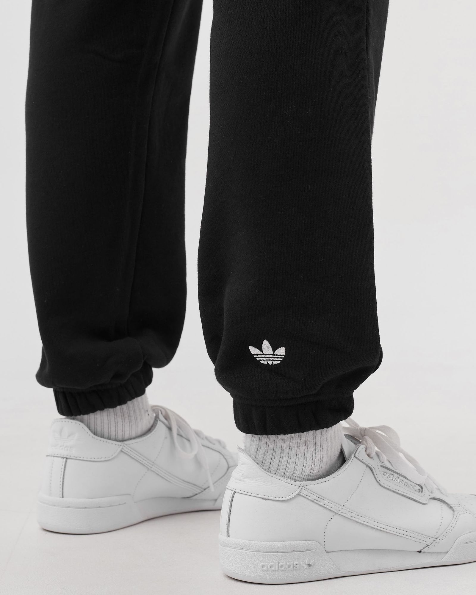 WMNS TREFOIL GRAPHIC CUFFED PANT